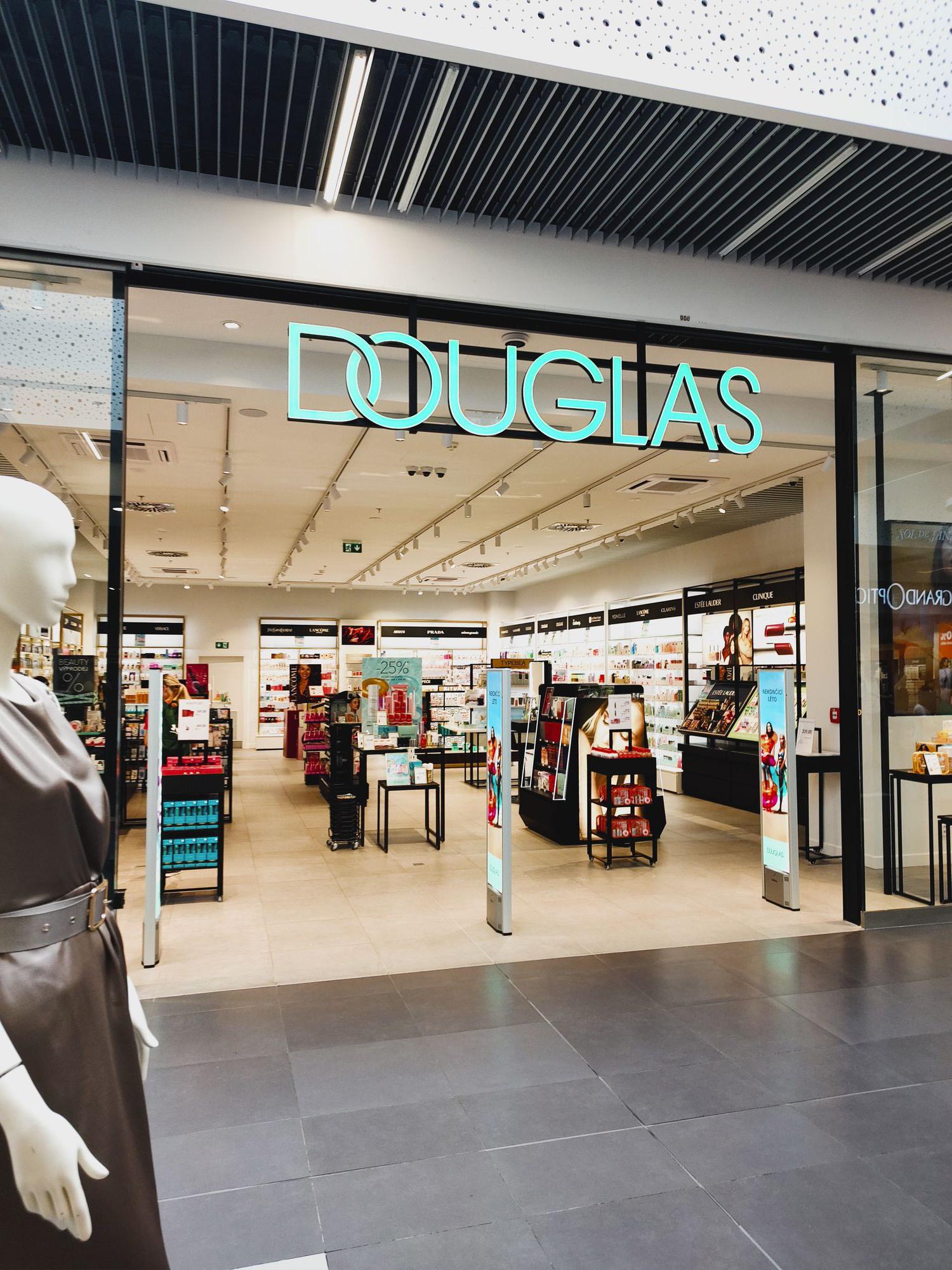 Parfumerie Douglas foto 2