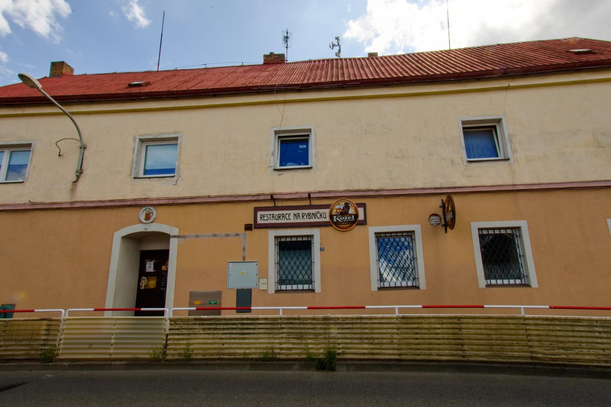 Restaurace na rybníčku foto 2