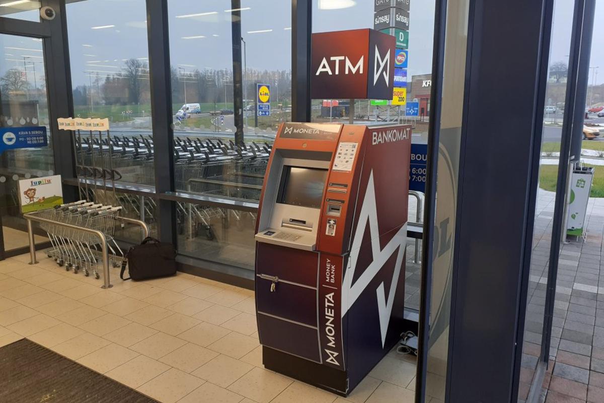 Bankomat Moneta Bank