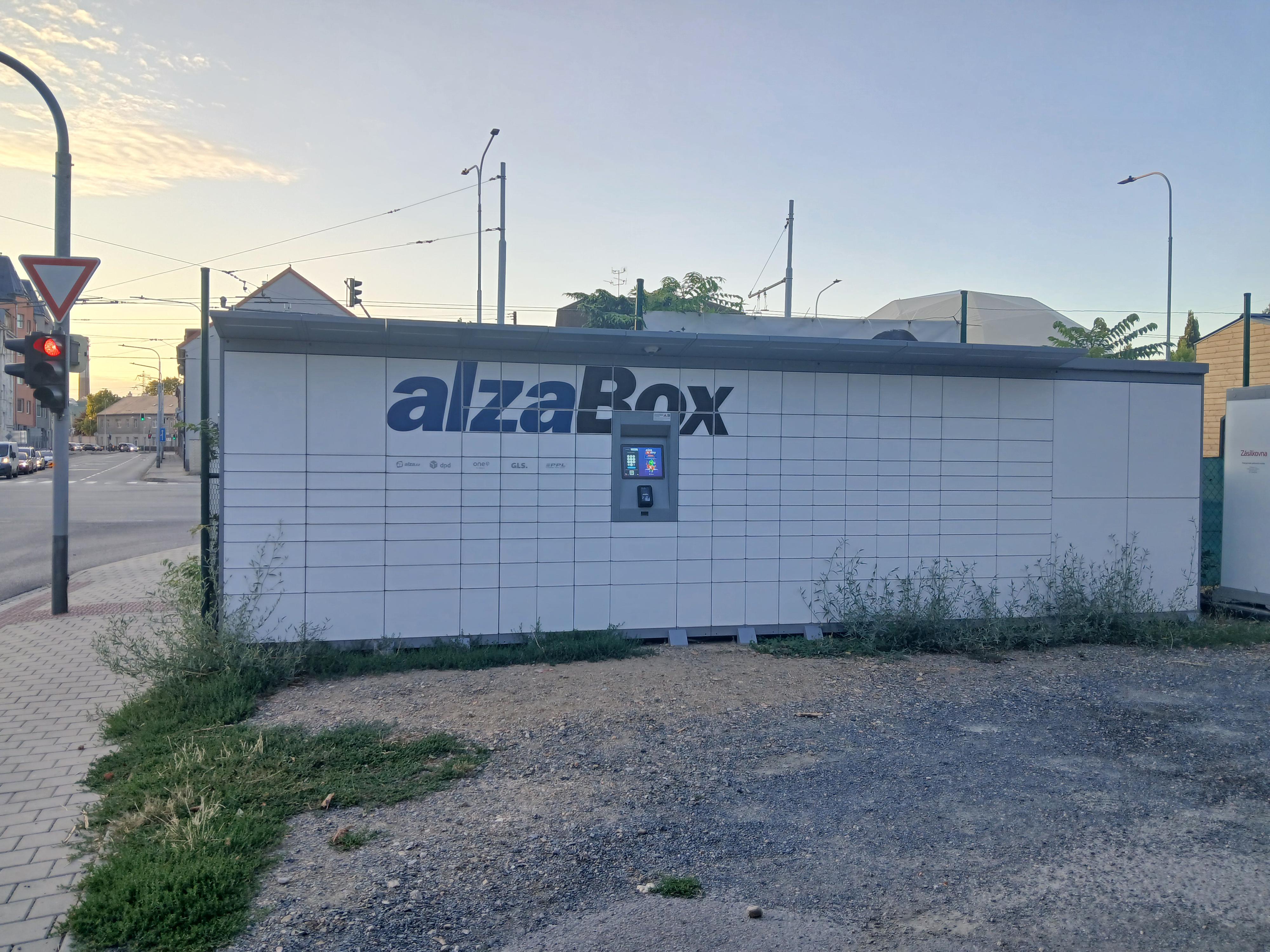 AlzaBox foto 2