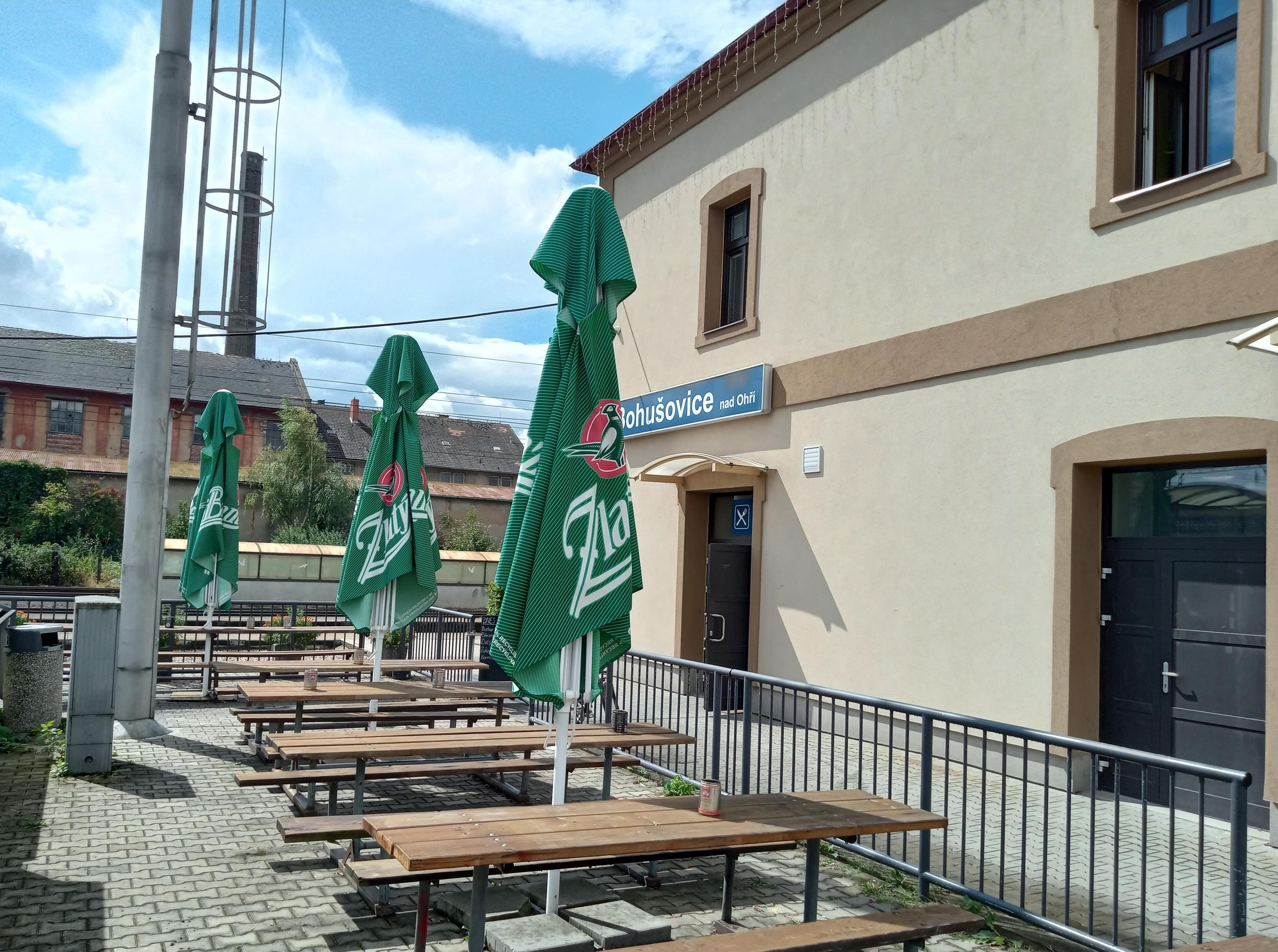 Nádražní restaurace Bohušovice nad Ohří foto 4