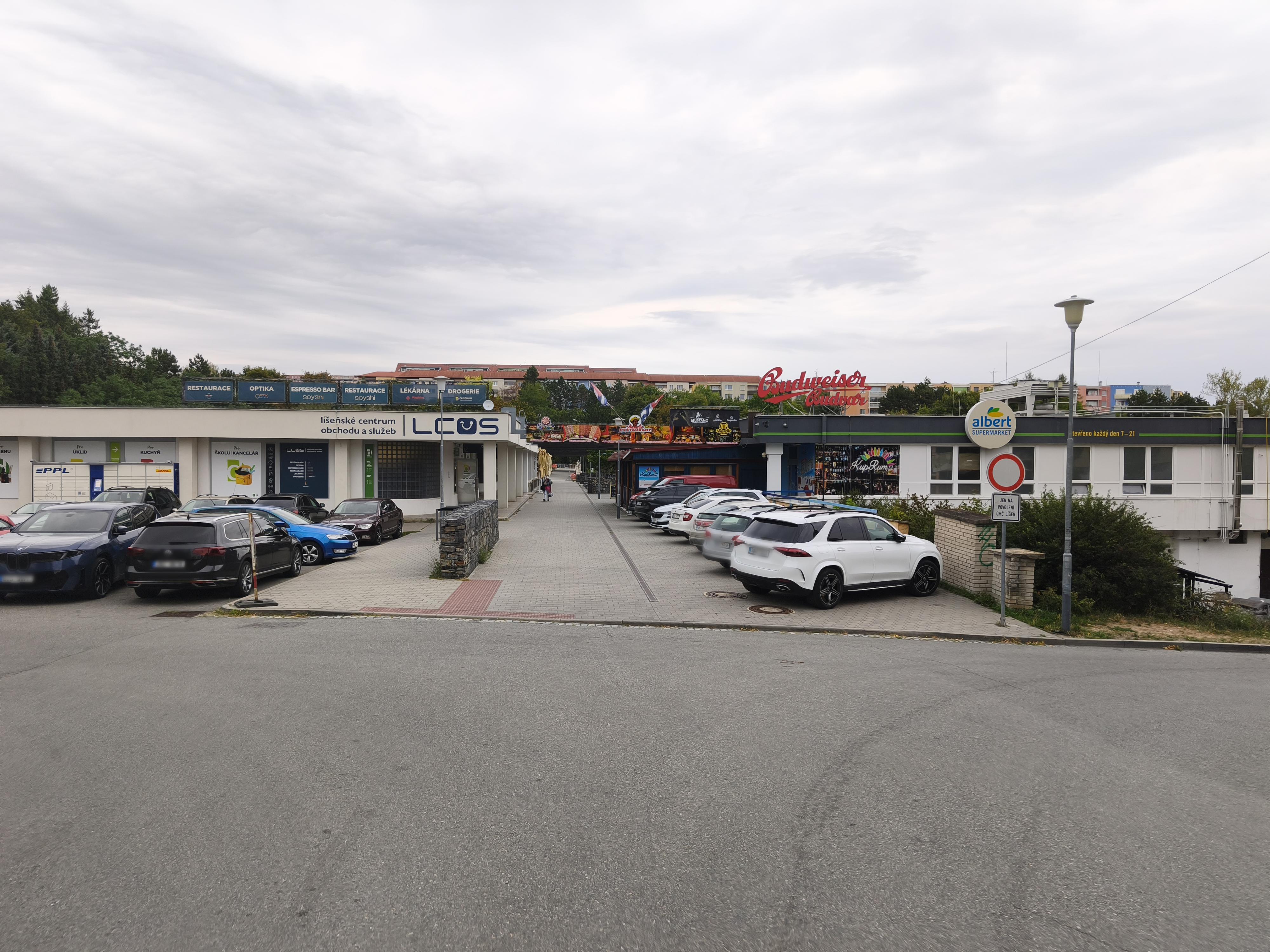 Líšeňské centrum obchodu a služeb, s.r.o. foto 1