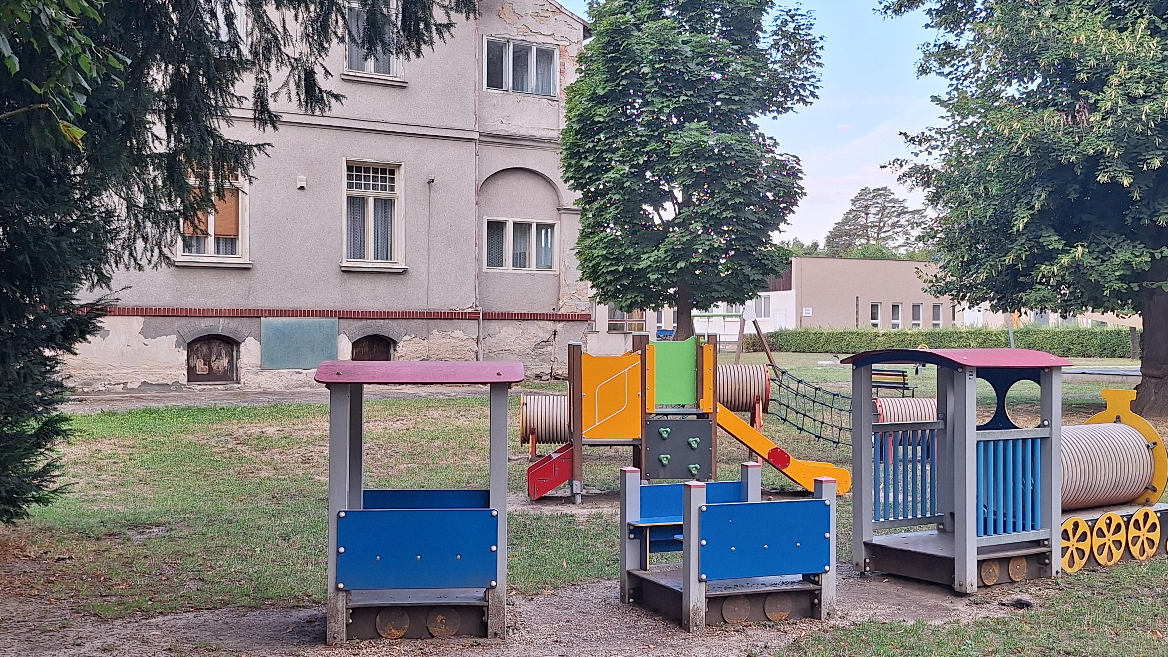 Místní knihovna Lednice foto 4