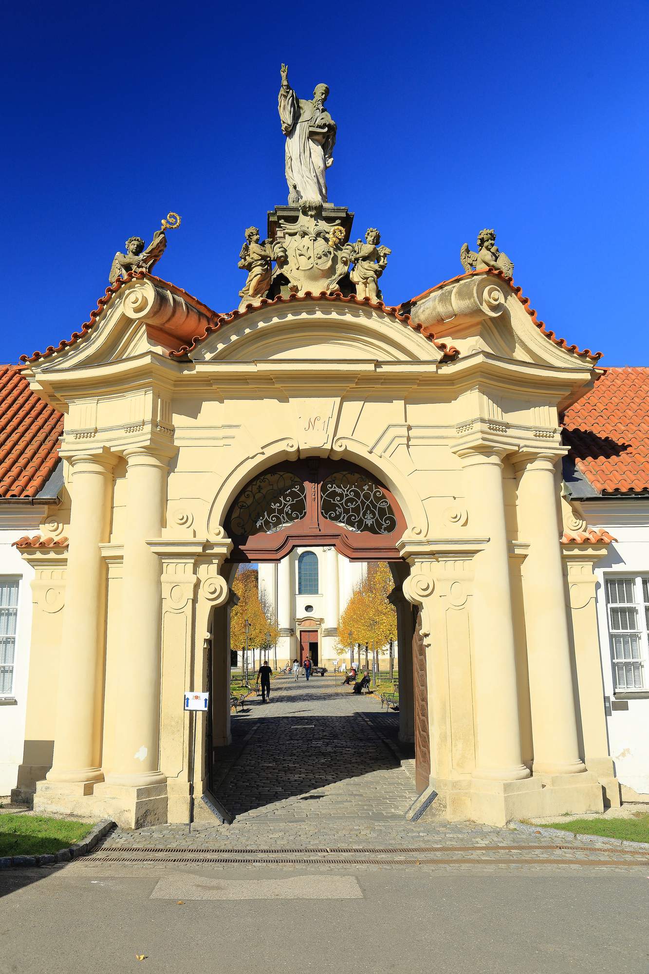 Benediktinský klášter v Břevnově foto 3