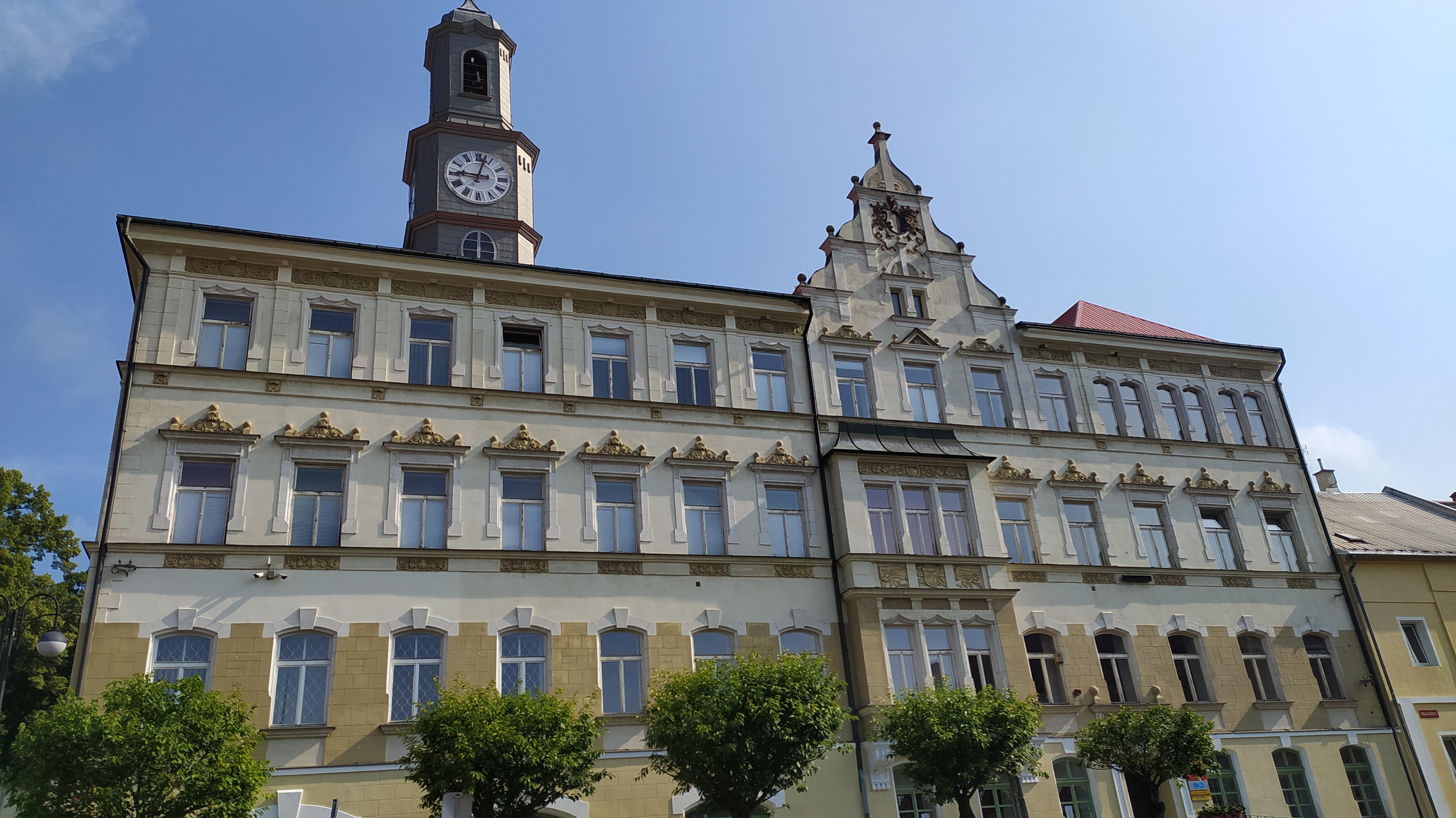 Benešov nad Ploučnicí - městský úřad foto 5