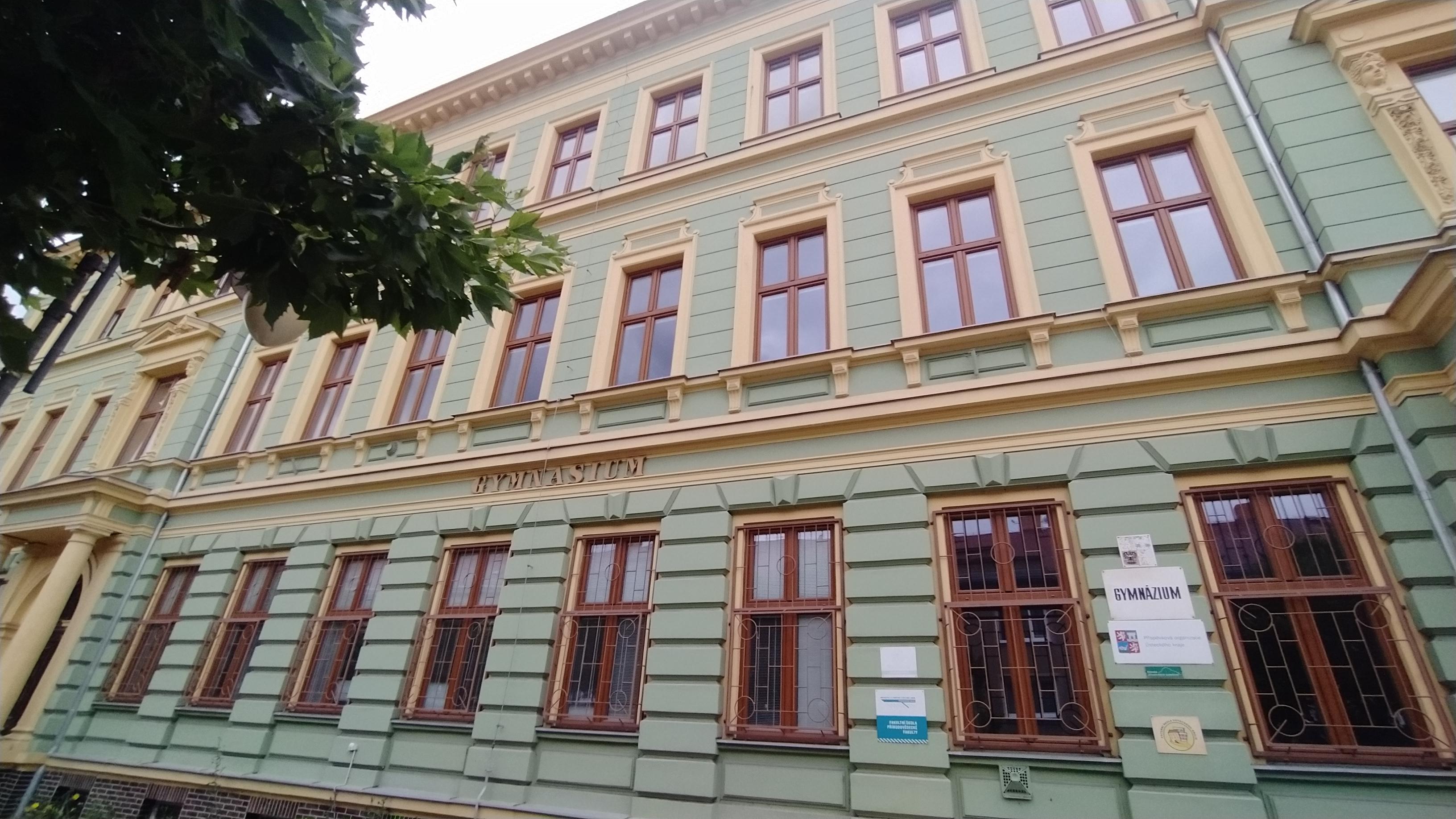 Podkrušnohorské gymnázium, Most foto 3