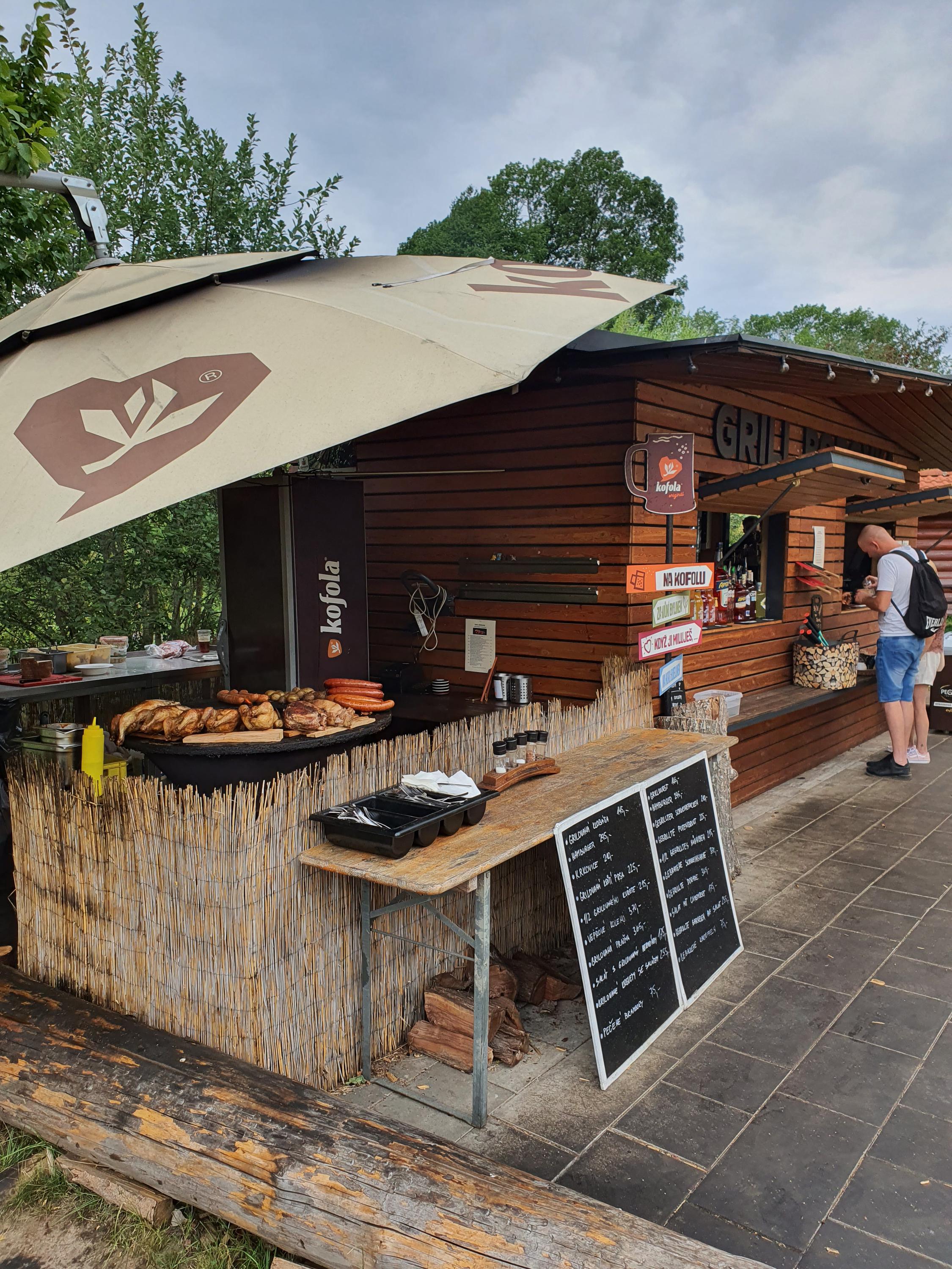 Grill Bobovka foto 1