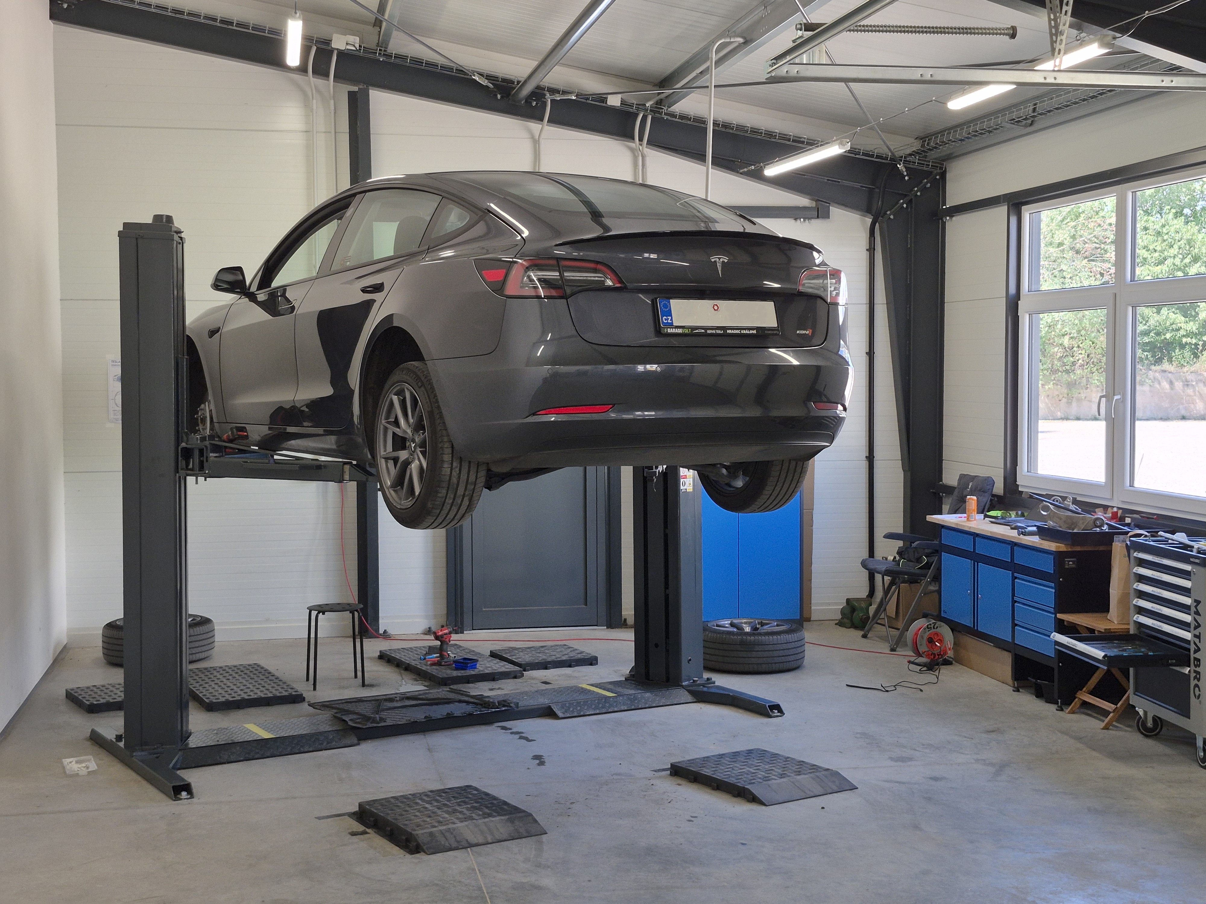 GarageVolt