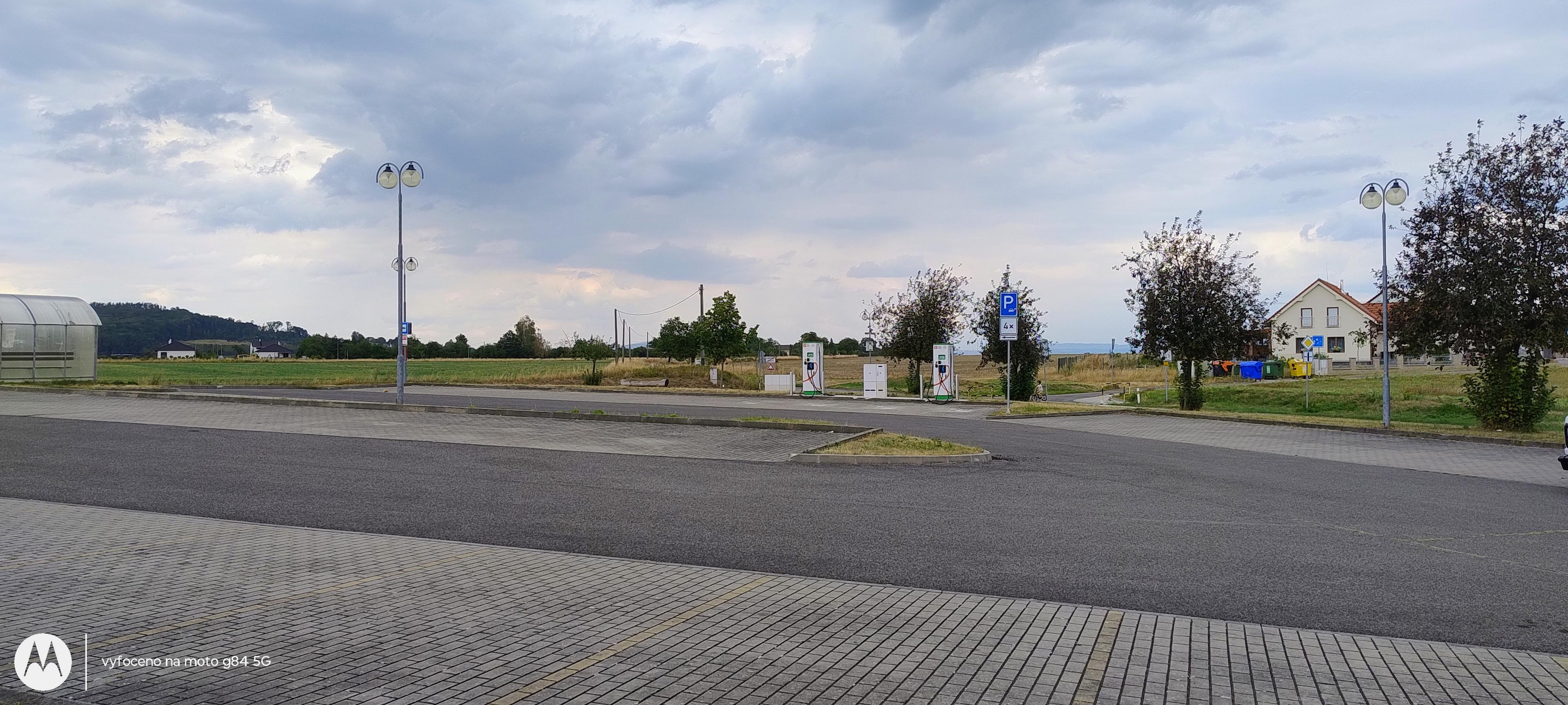 Dobíjecí stanice ČEZ foto 2