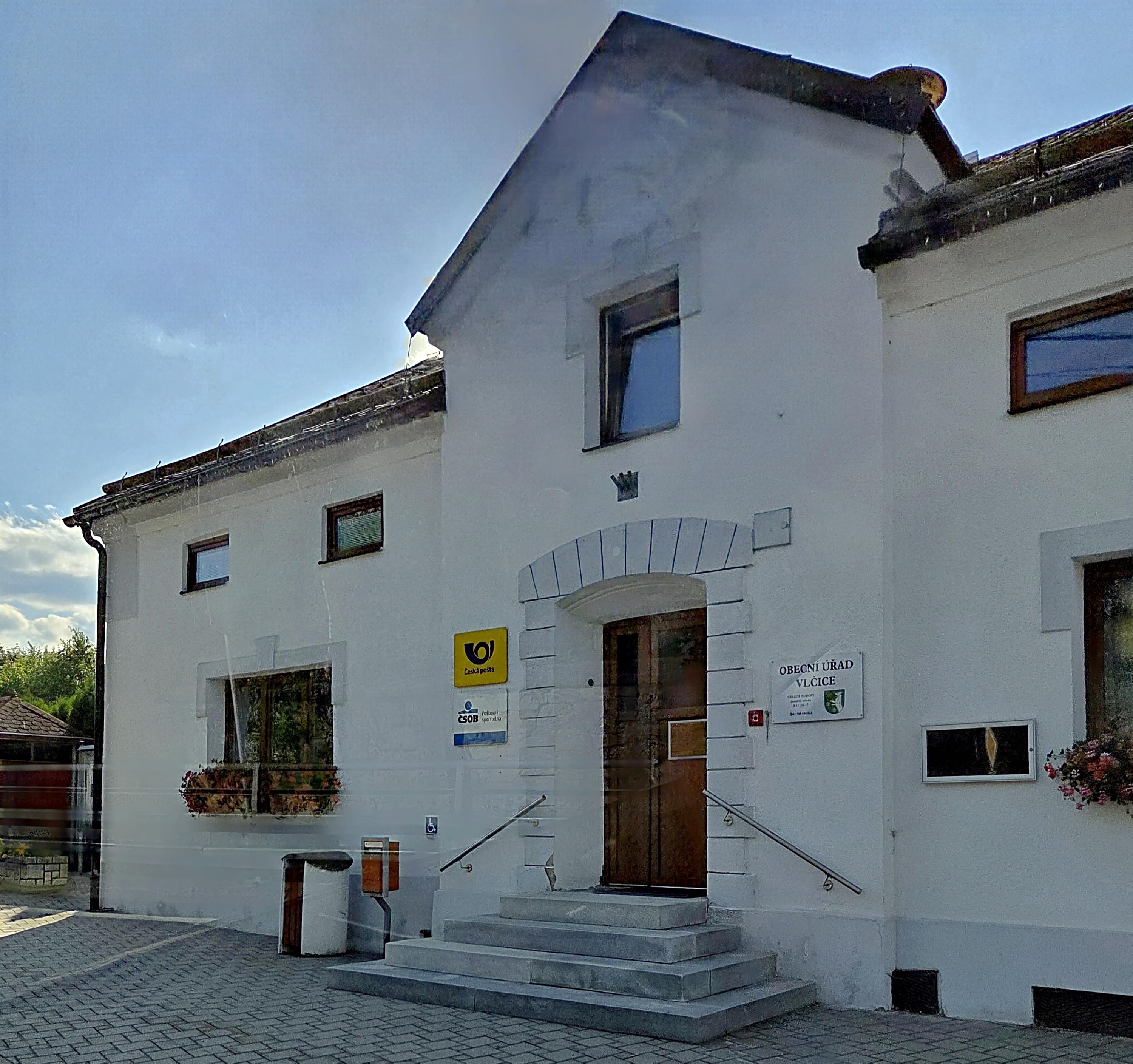 Vlčice - obecní úřad foto 3