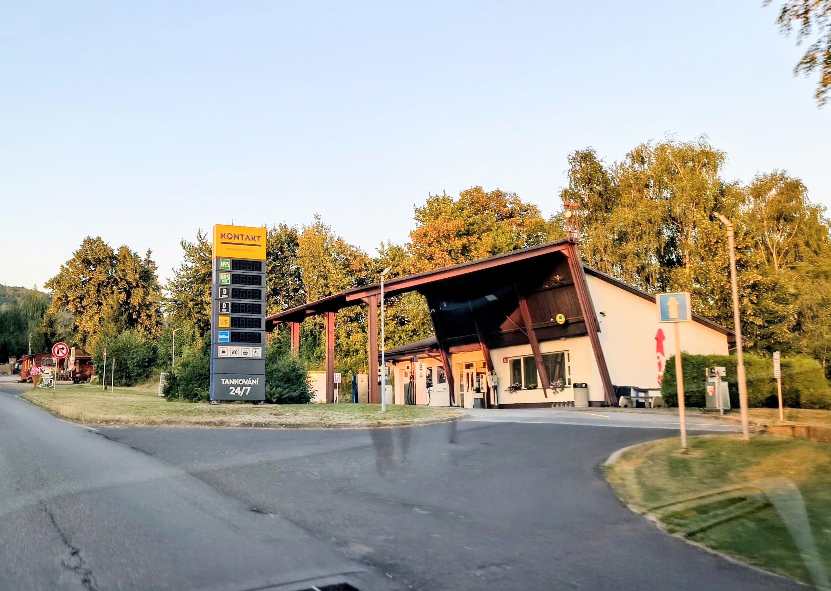 Čerpací stanice KONTAKT foto 3