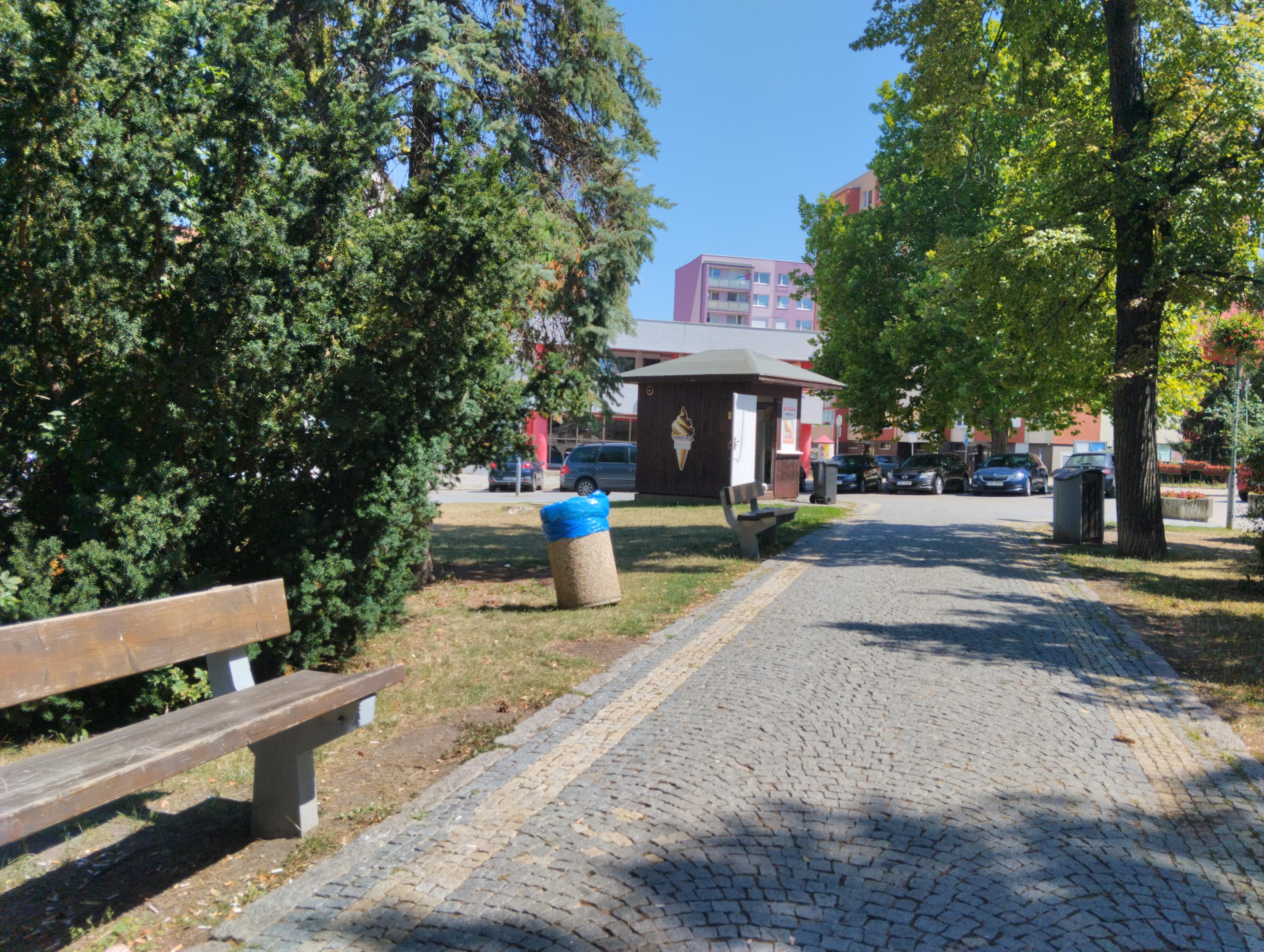Stánek s občerstvením na náměstí foto 2