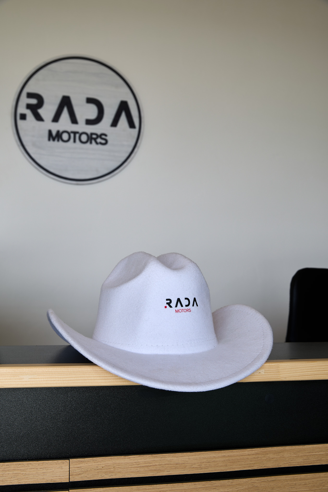 RADA MOTORS - premium servis foto 4