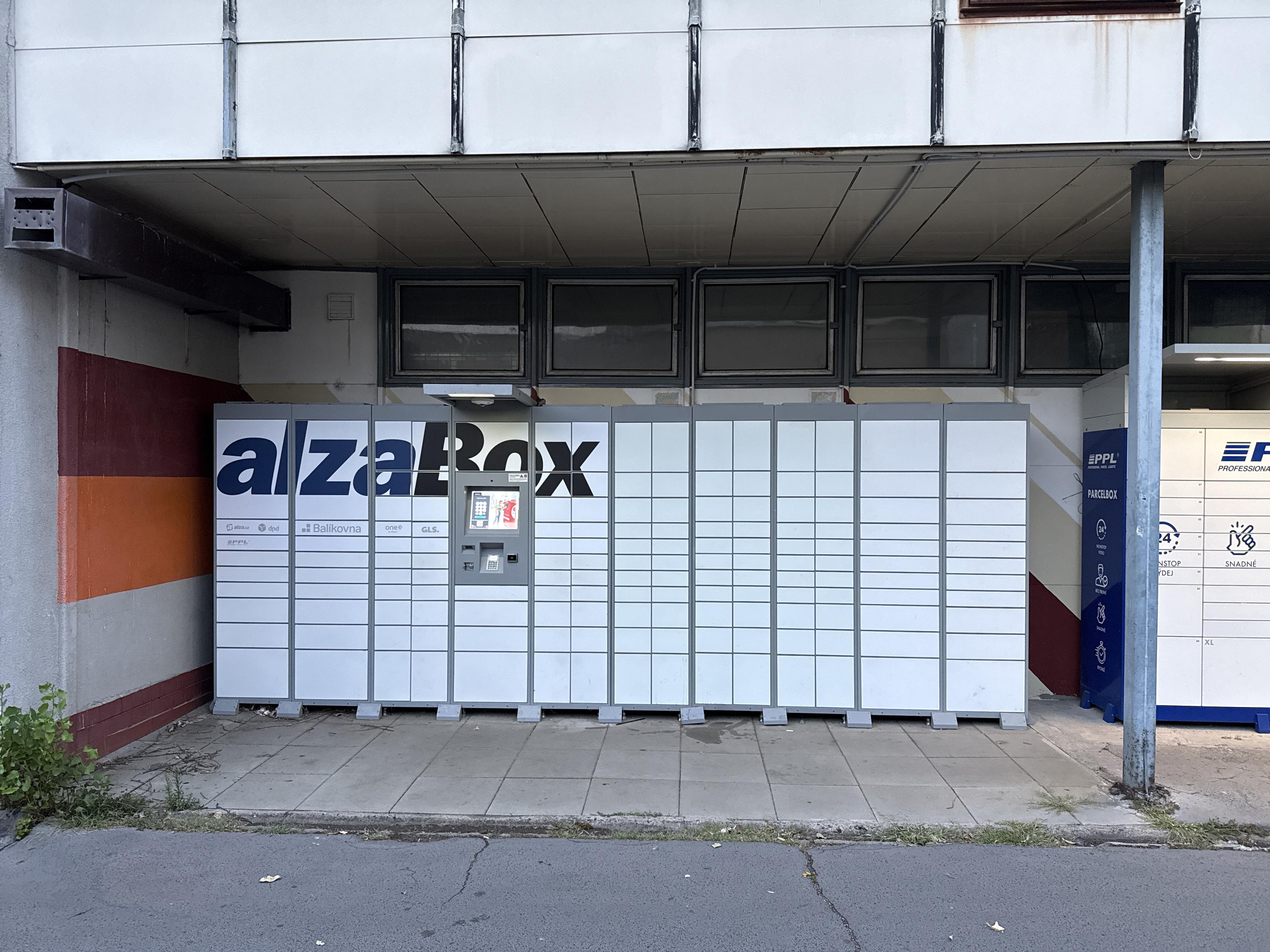AlzaBox