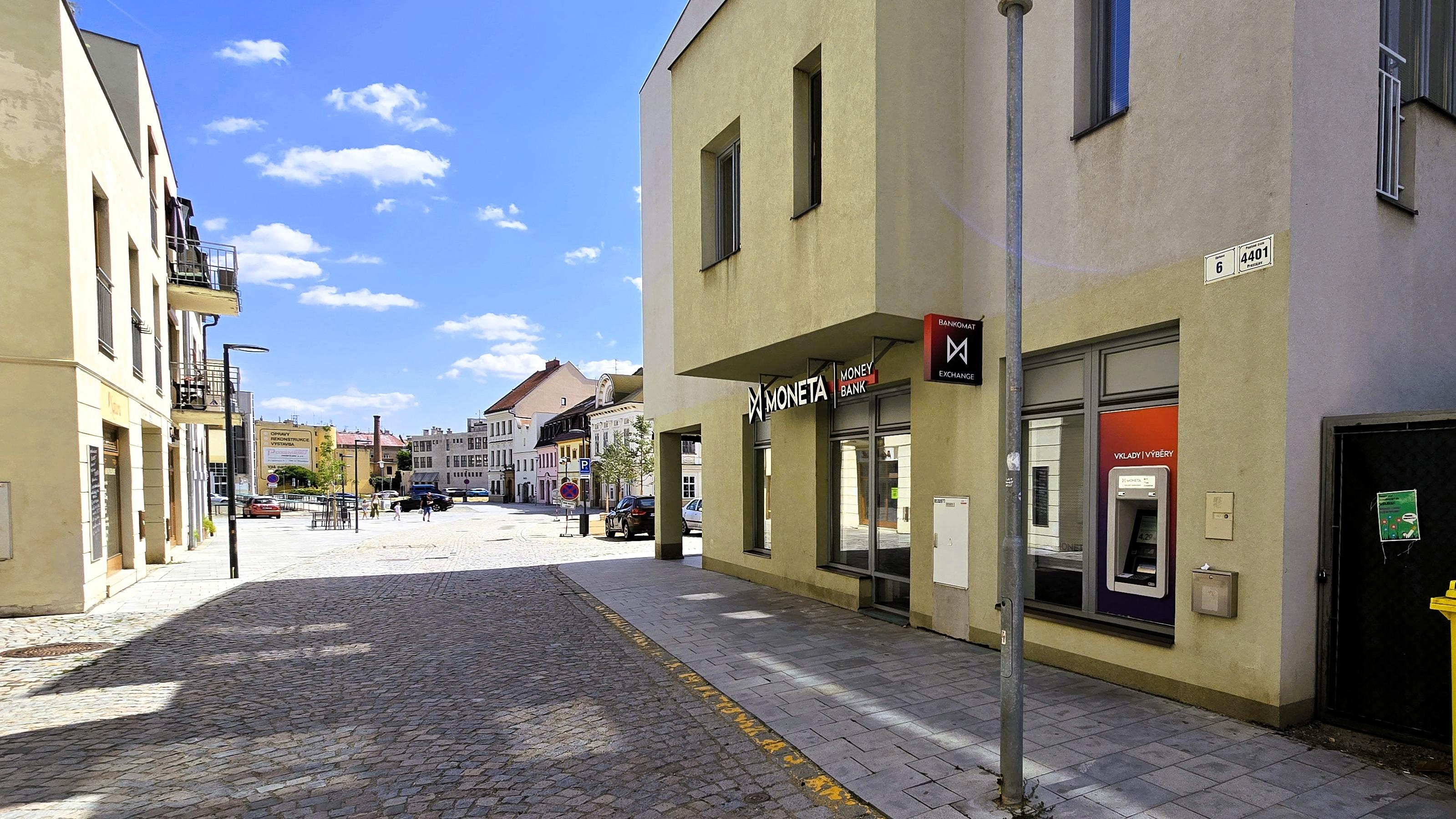 Bankomat MONETA Bank vkladový foto 3