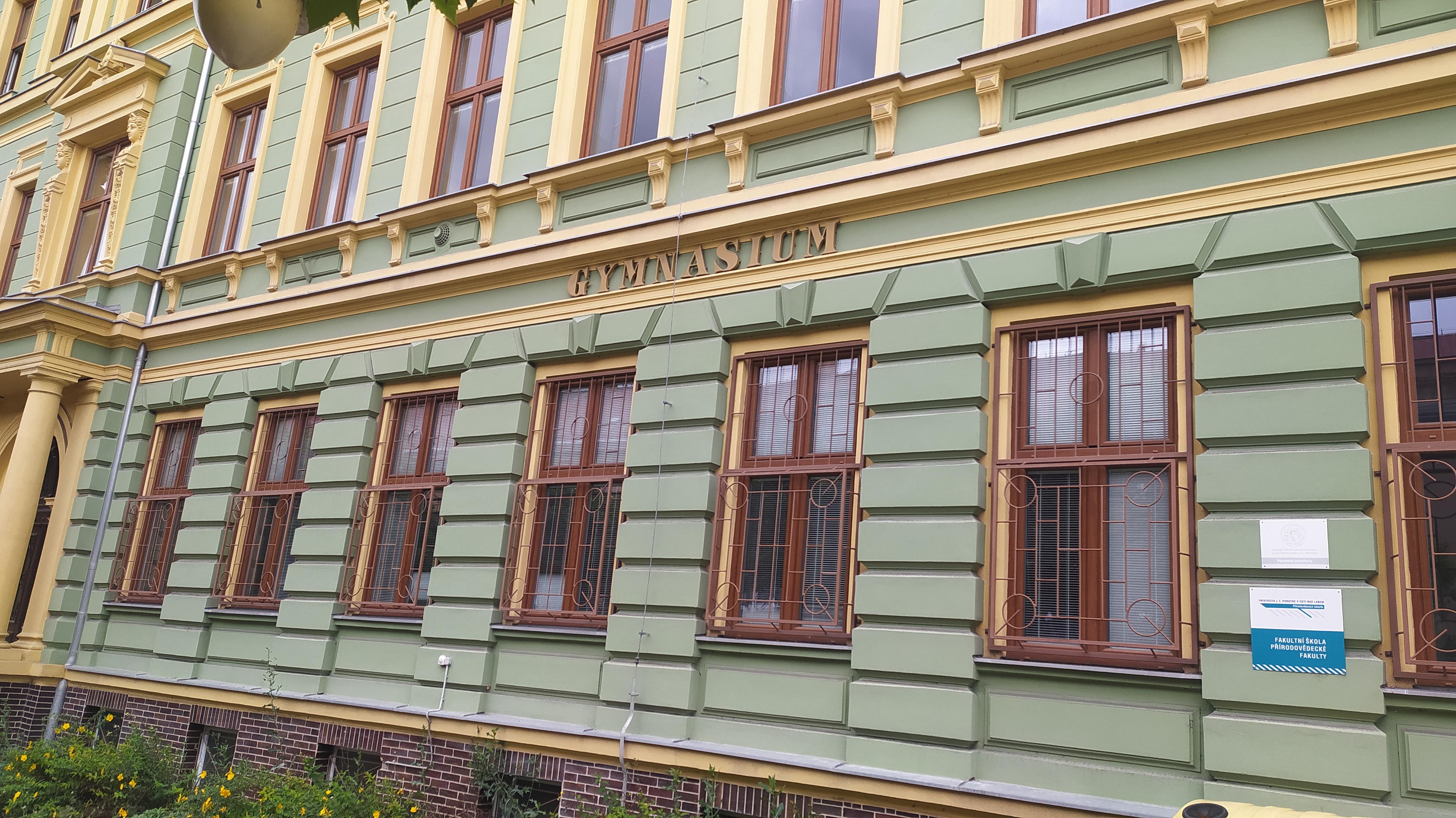 Podkrušnohorské gymnázium, Most foto 2