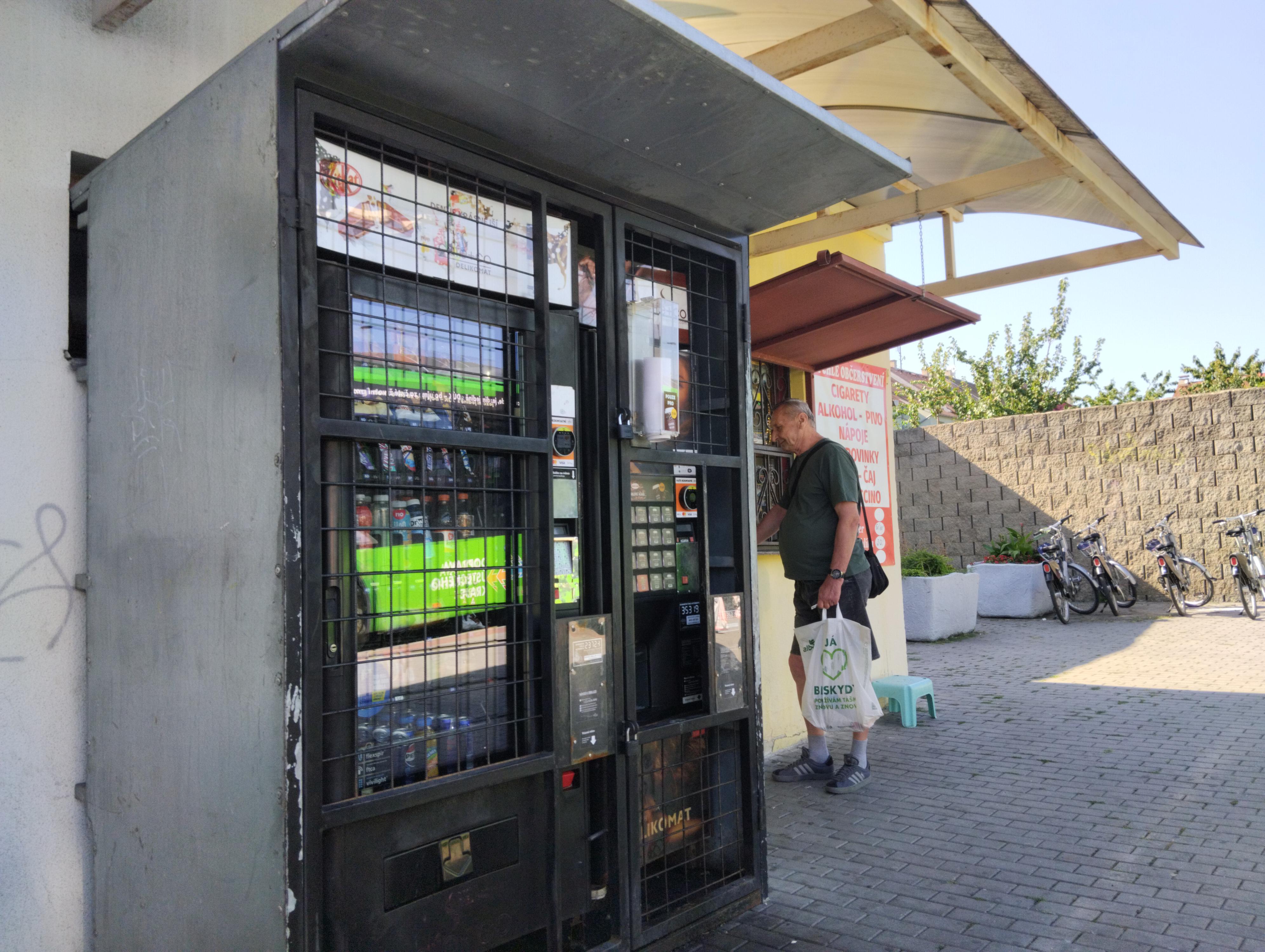 Občerstvení Na Nádraží foto 2