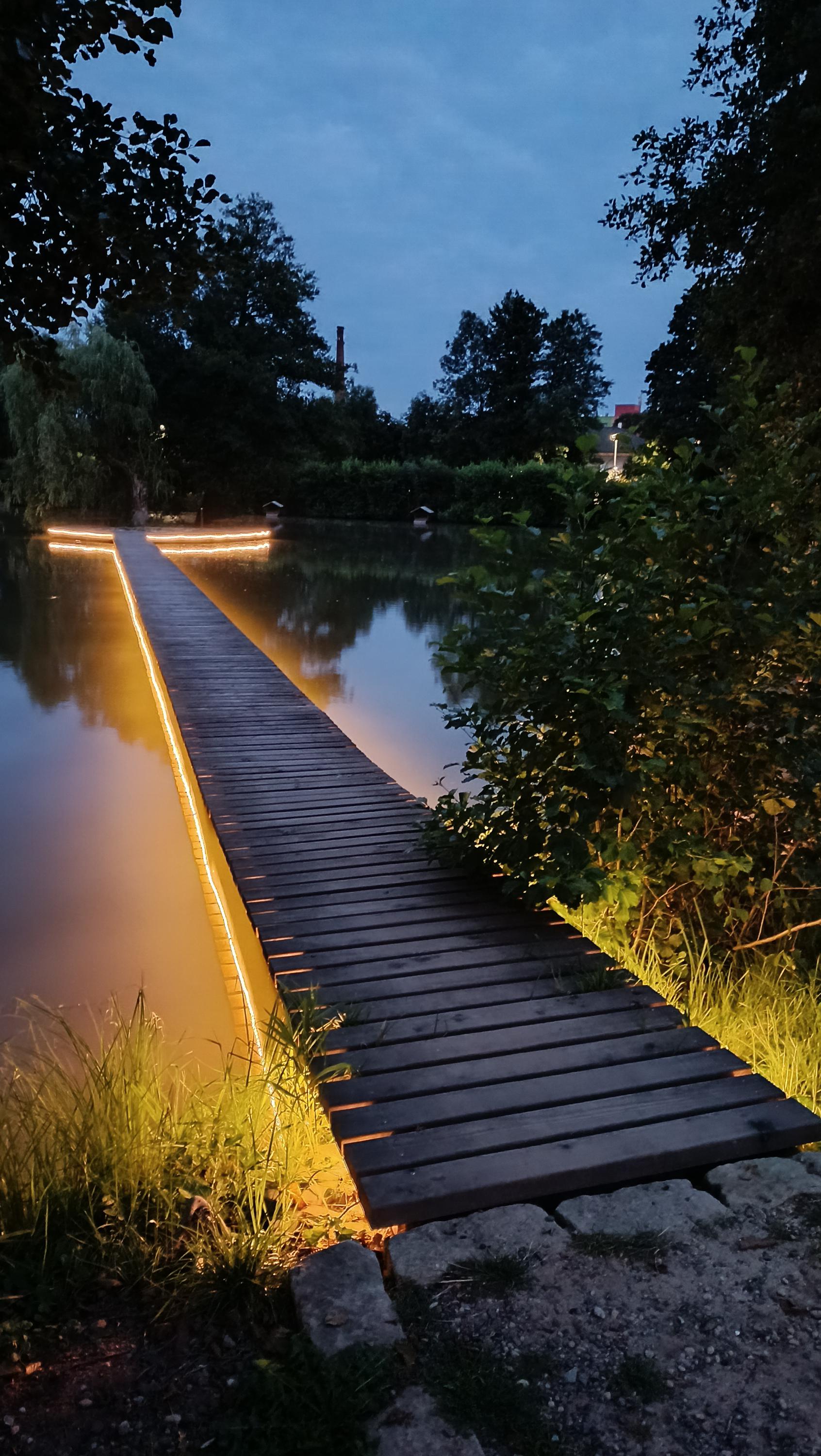 Kemp u zámku Meziměstí foto 2