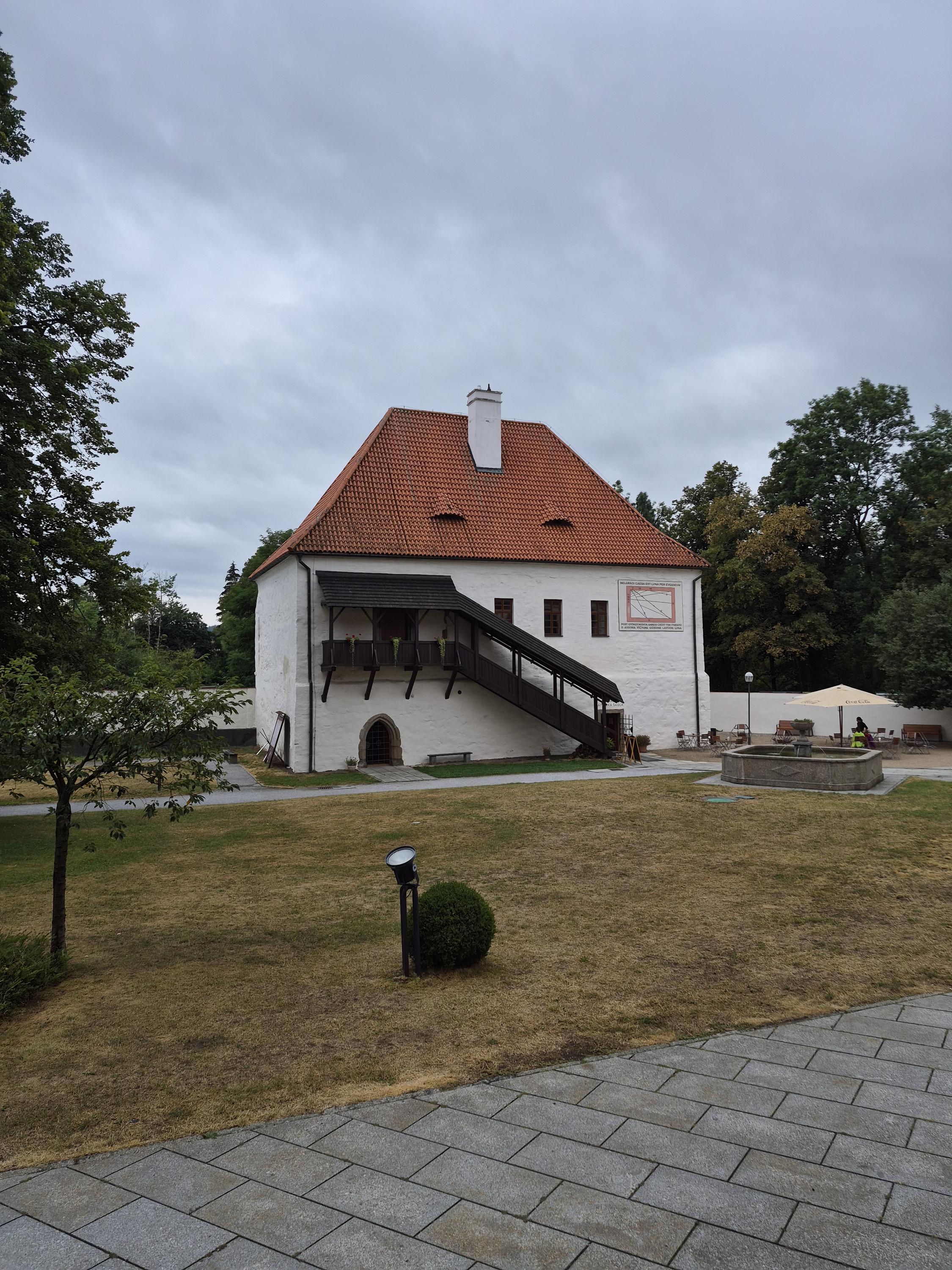 Kavárna Latinská škola foto 3