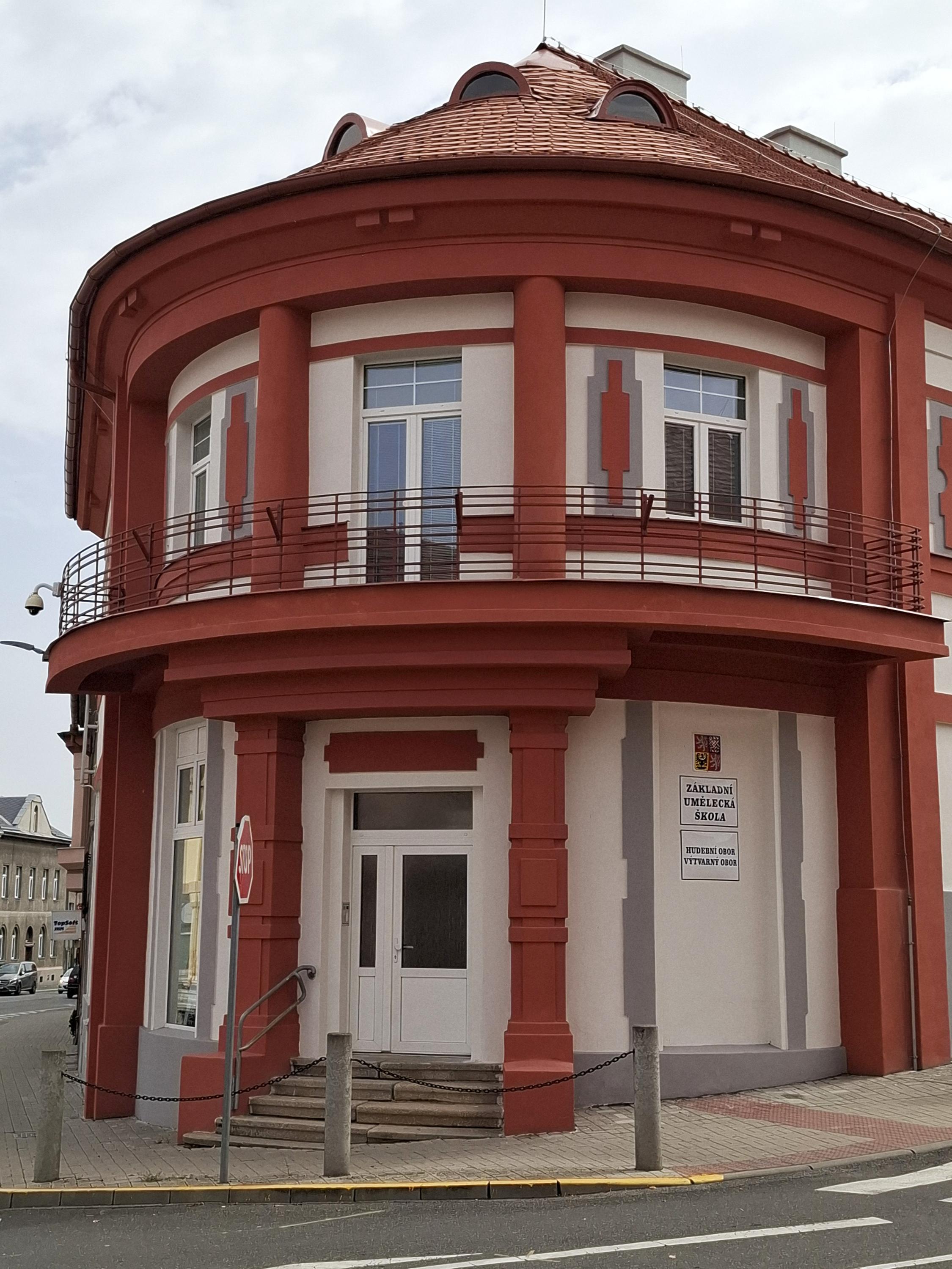 ZUŠ Roudnice nad Labem, Dr. Slavíka foto 2