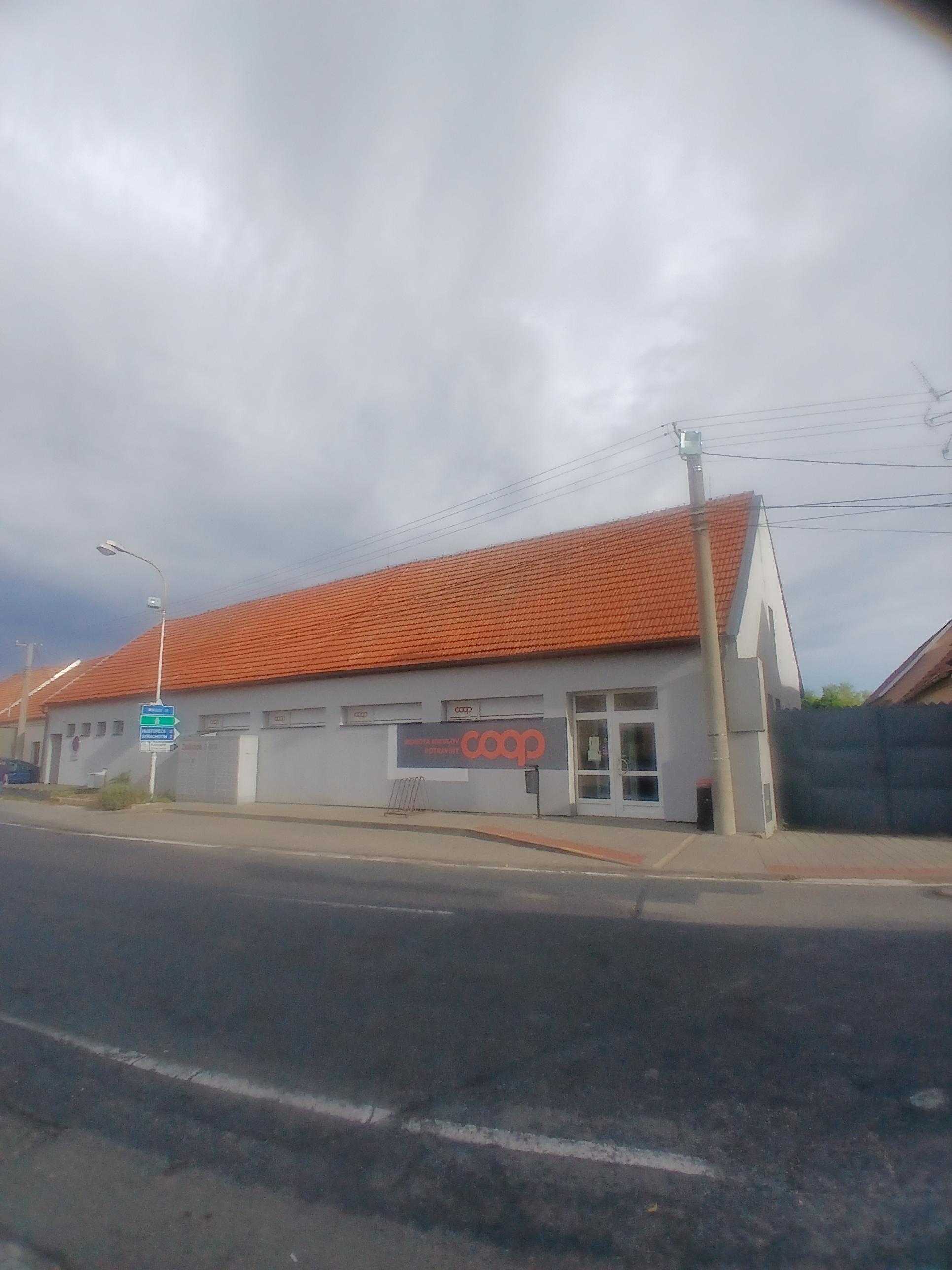 COOP - Jednota, spotřební družstvo v Mikulově foto 2