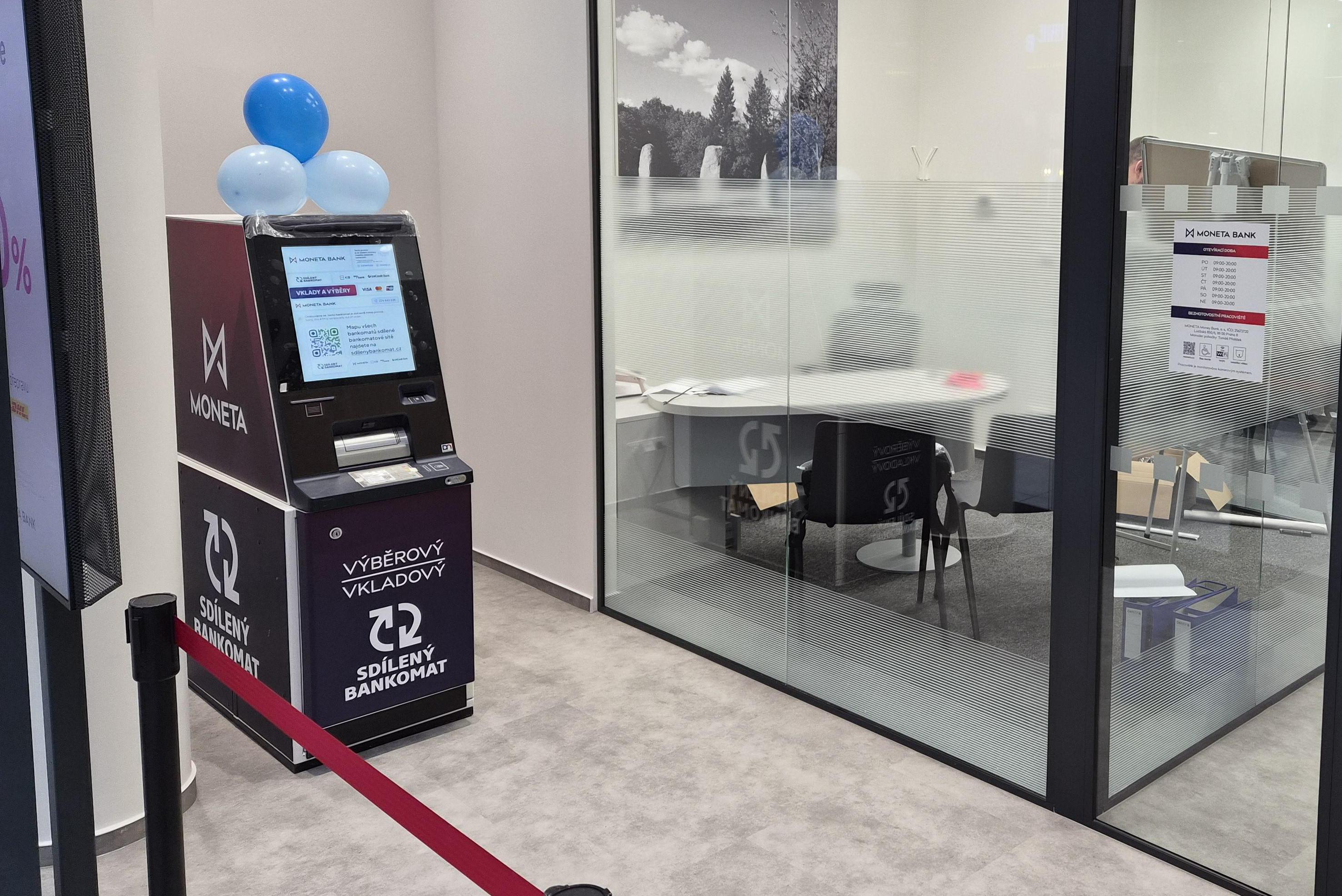 Bankomat MONETA Bank vkladový + mincomat