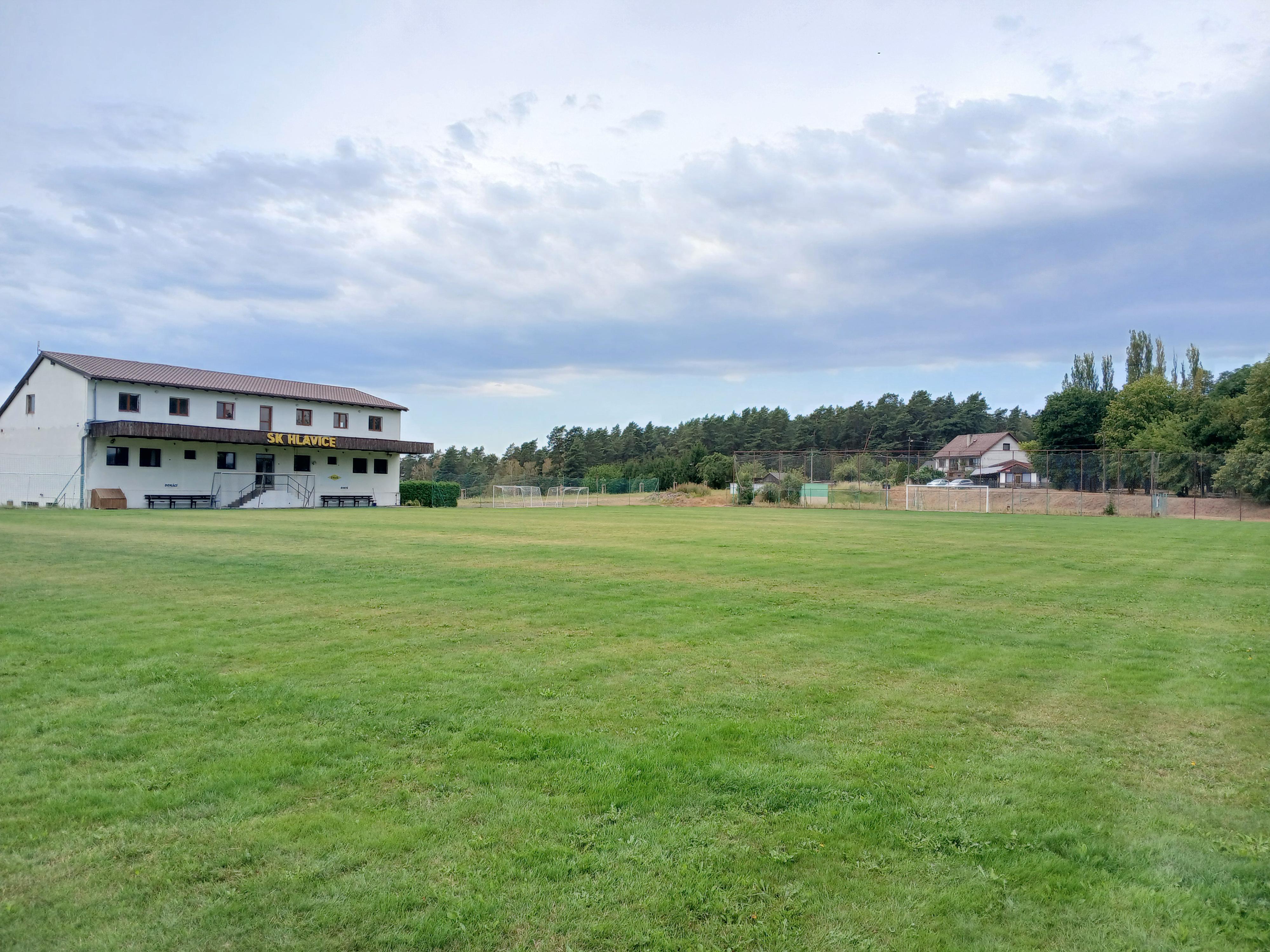 Sportovní areál SK Hlavice foto 4
