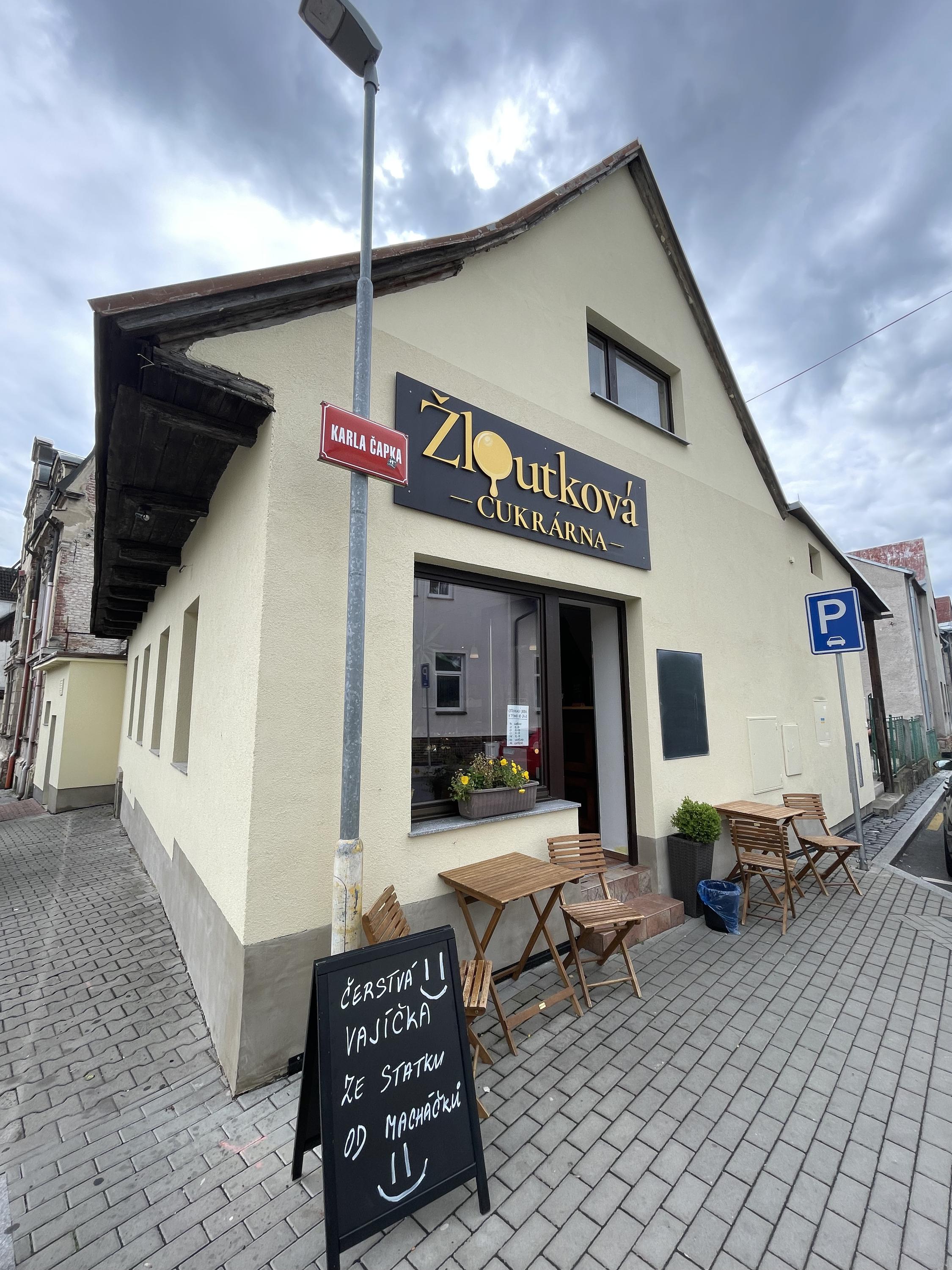 Žloutková - cukrárna foto 3