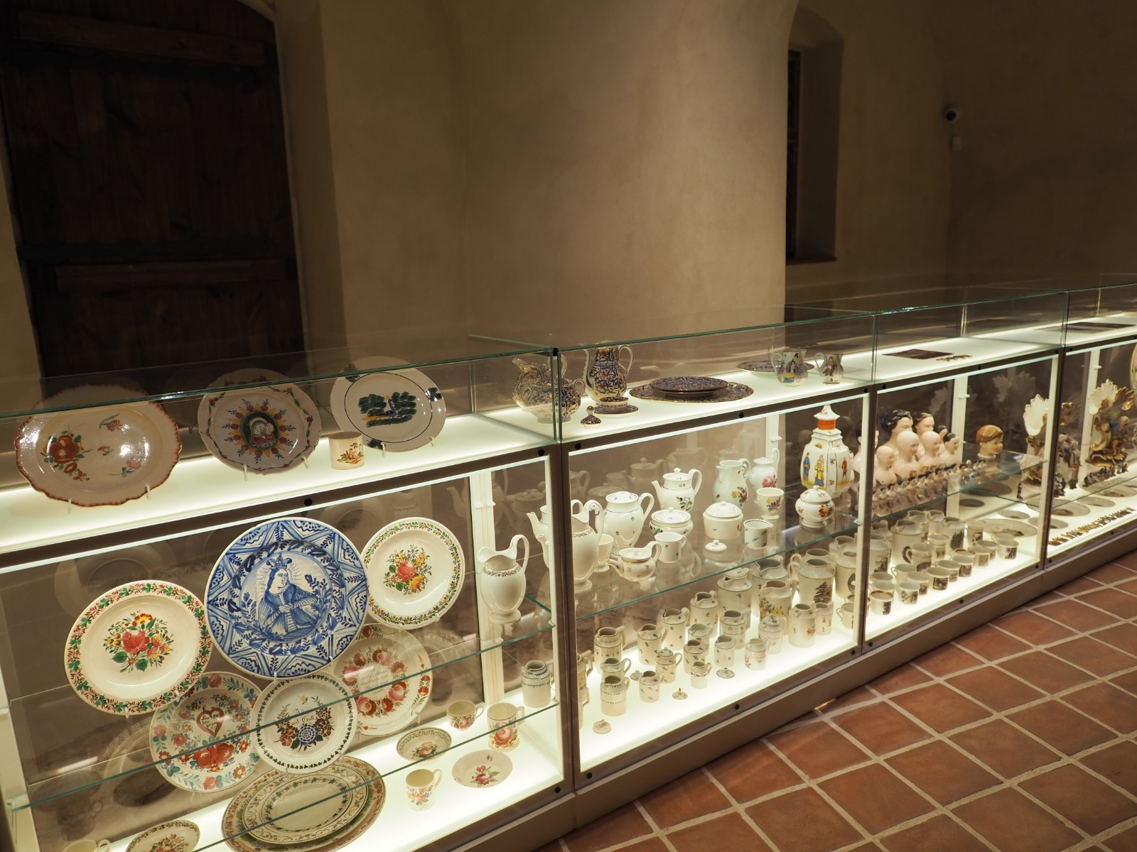 Nová výstava řemesel a porcelánu na hradě Loket