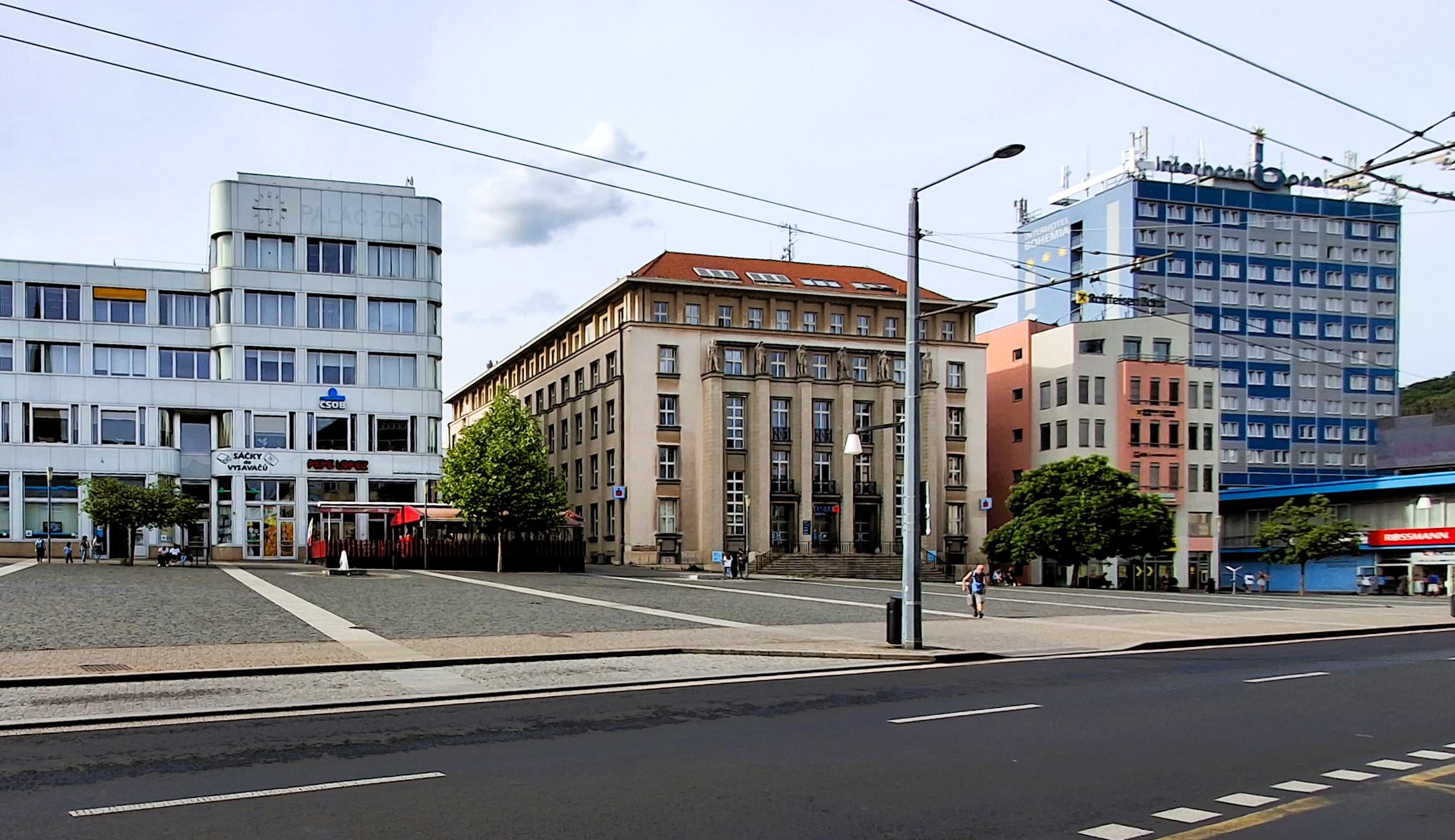 Česká spořitelna - Regionální korporátní centrum Ústí nad Labem foto 2