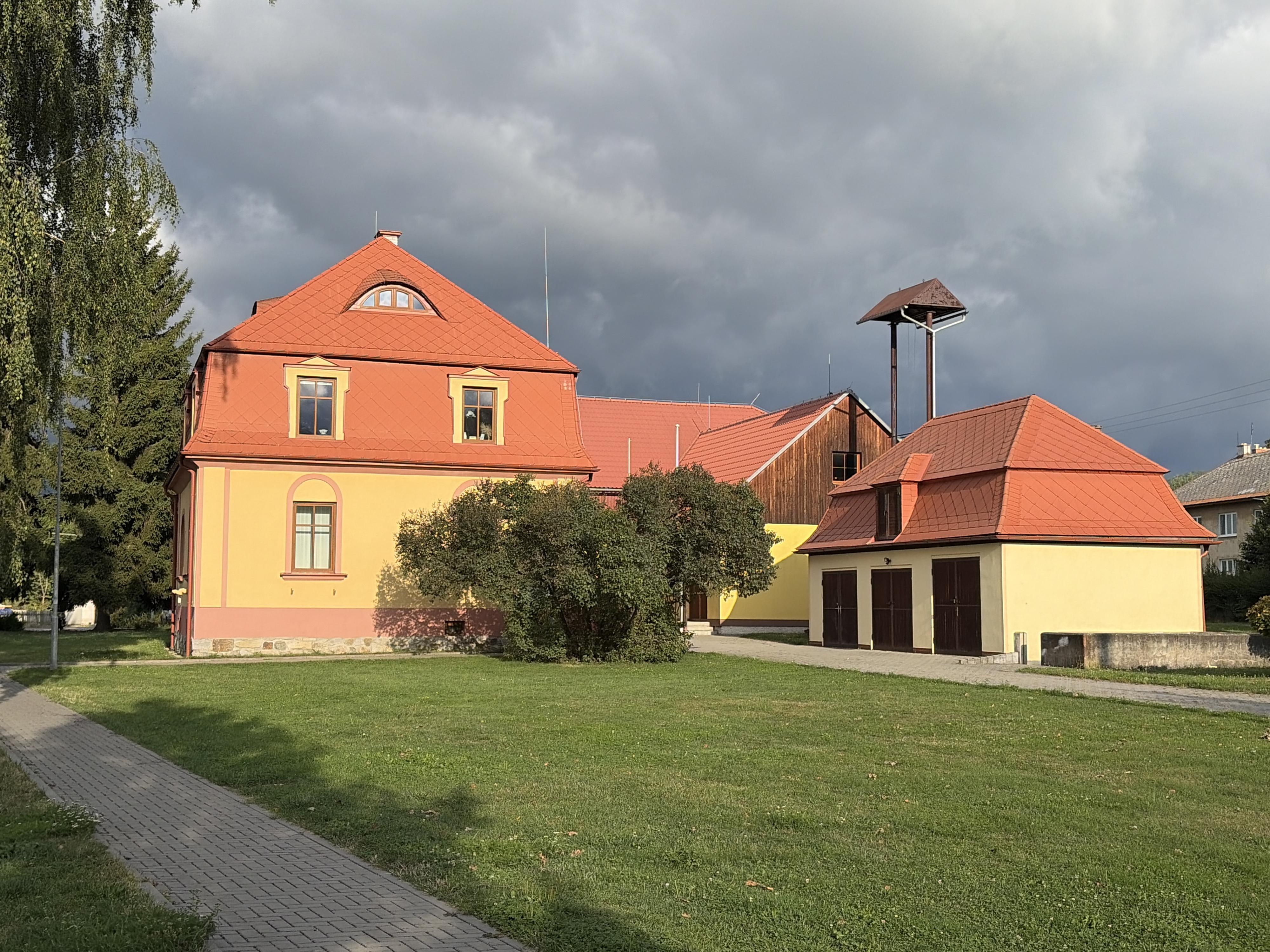 Obecní knihovna Vikýřovice foto 2