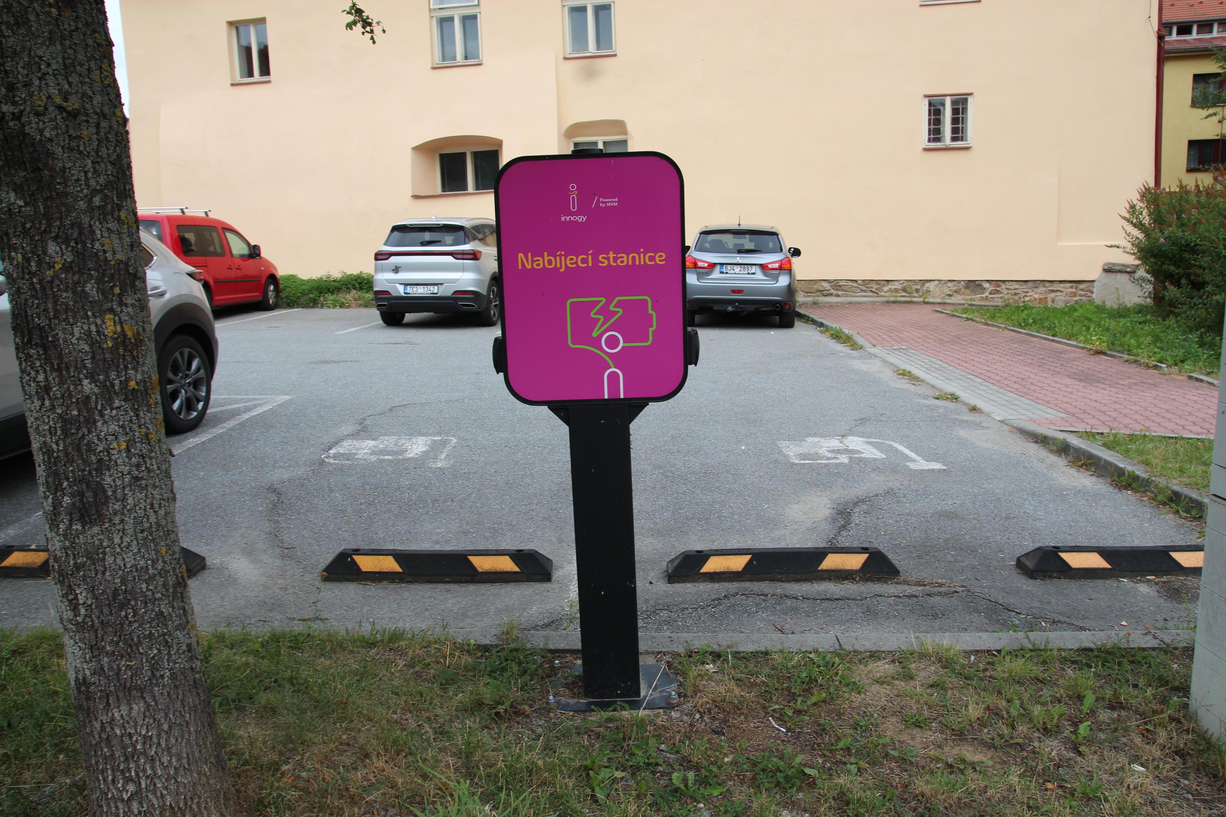 Dobíjecí stanice innogy foto 2
