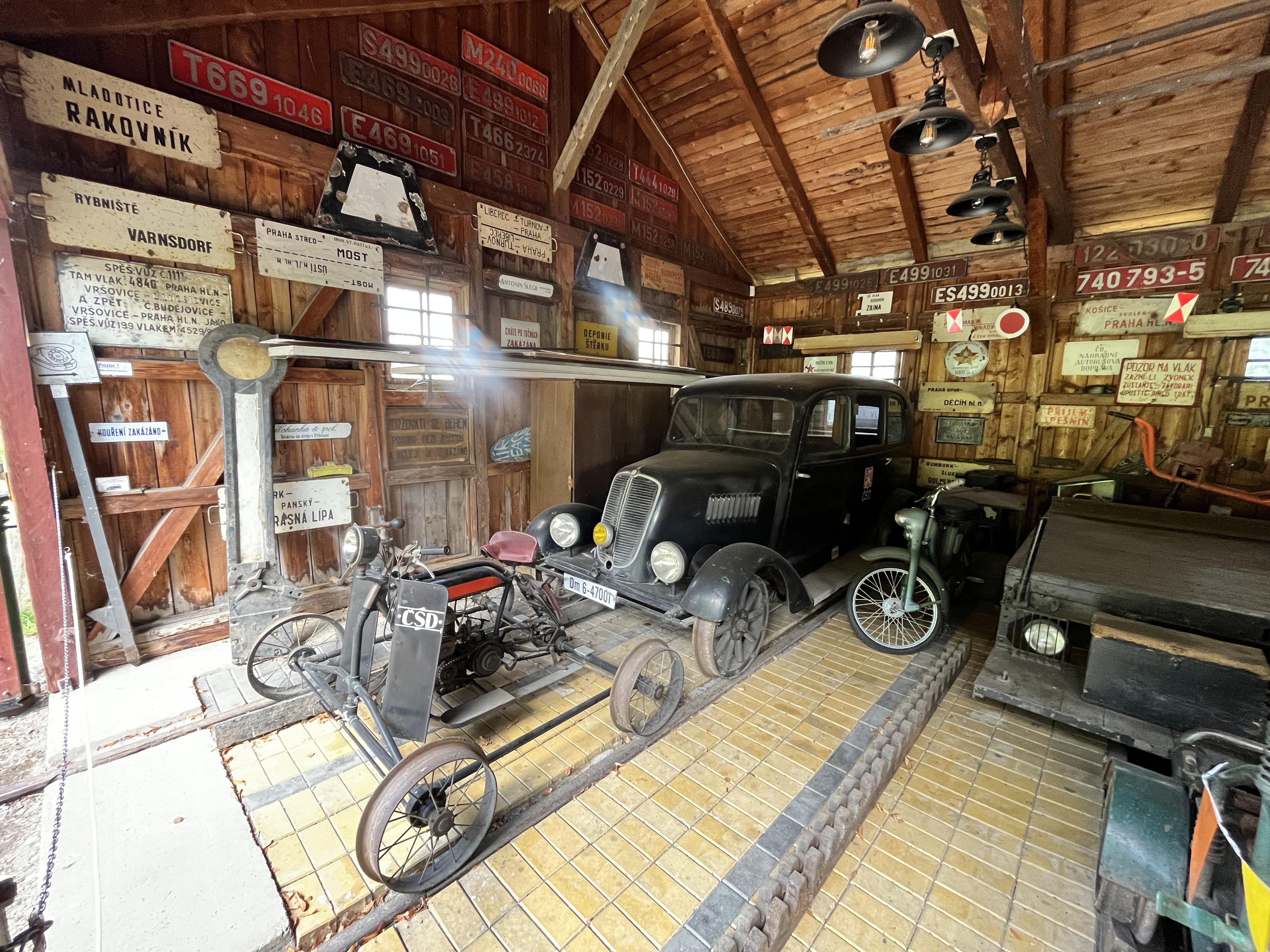 Železniční muzeum Zubrnice foto 5