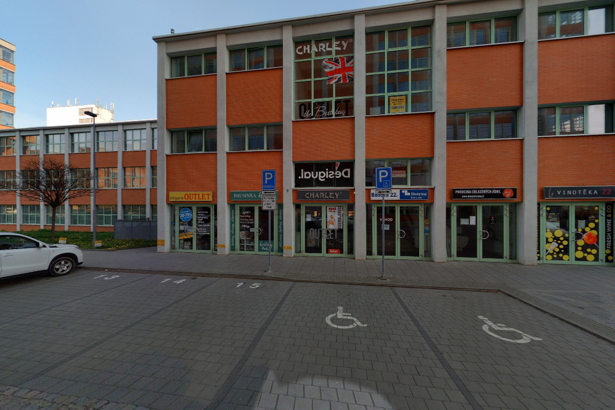 Centrum Žluté dveře