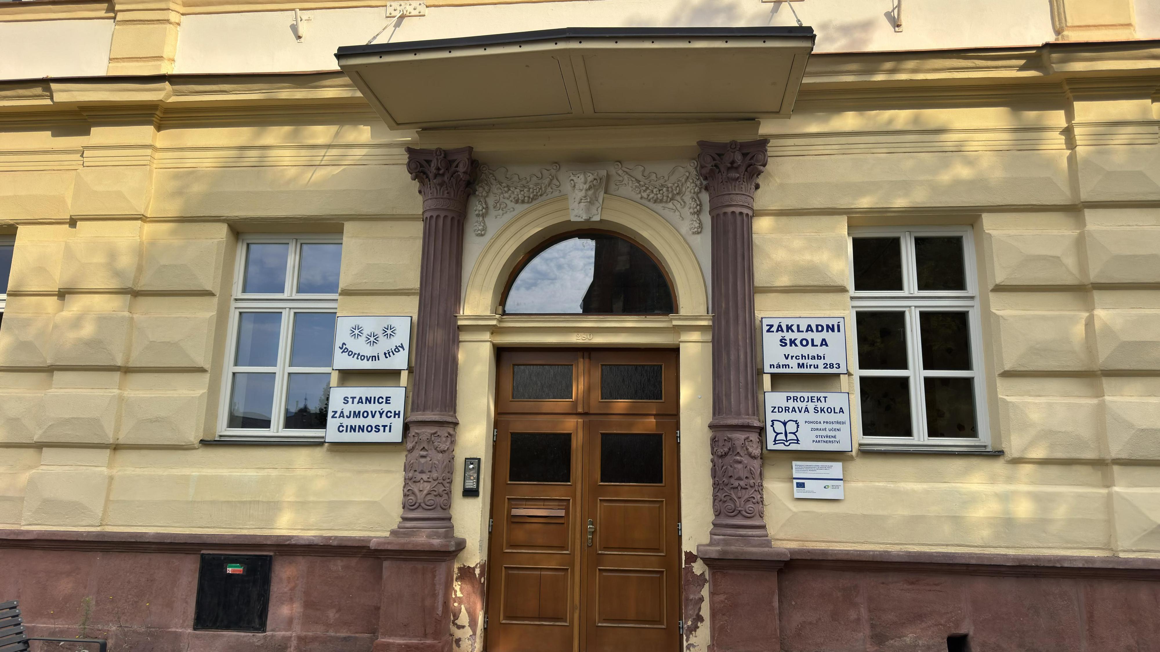 ZŠ Vrchlabí, nám. Míru foto 2
