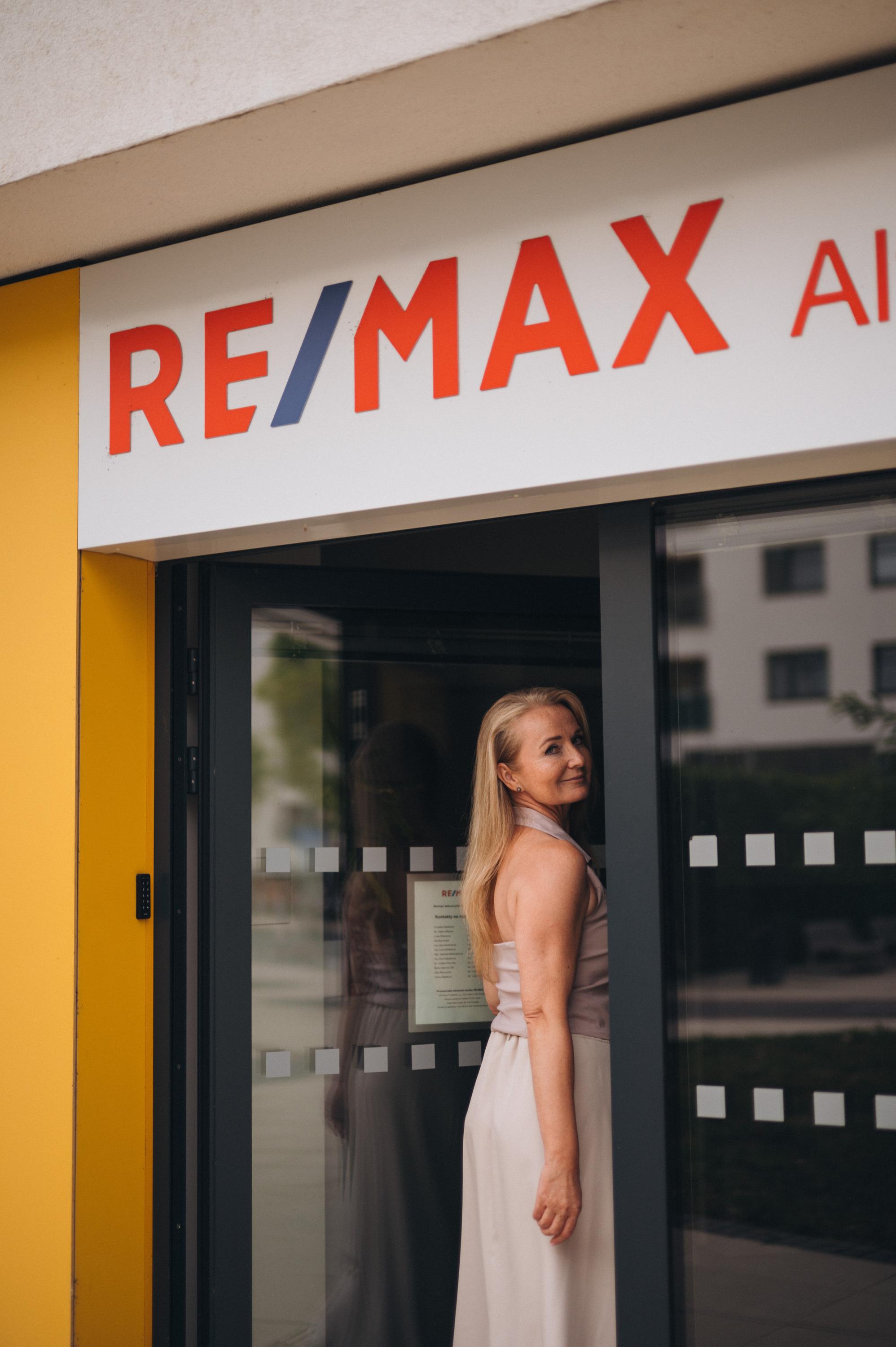 Mgr. Gabriela Malimánková - REMAX ALFA, realitní makléřka a odhadce foto 3