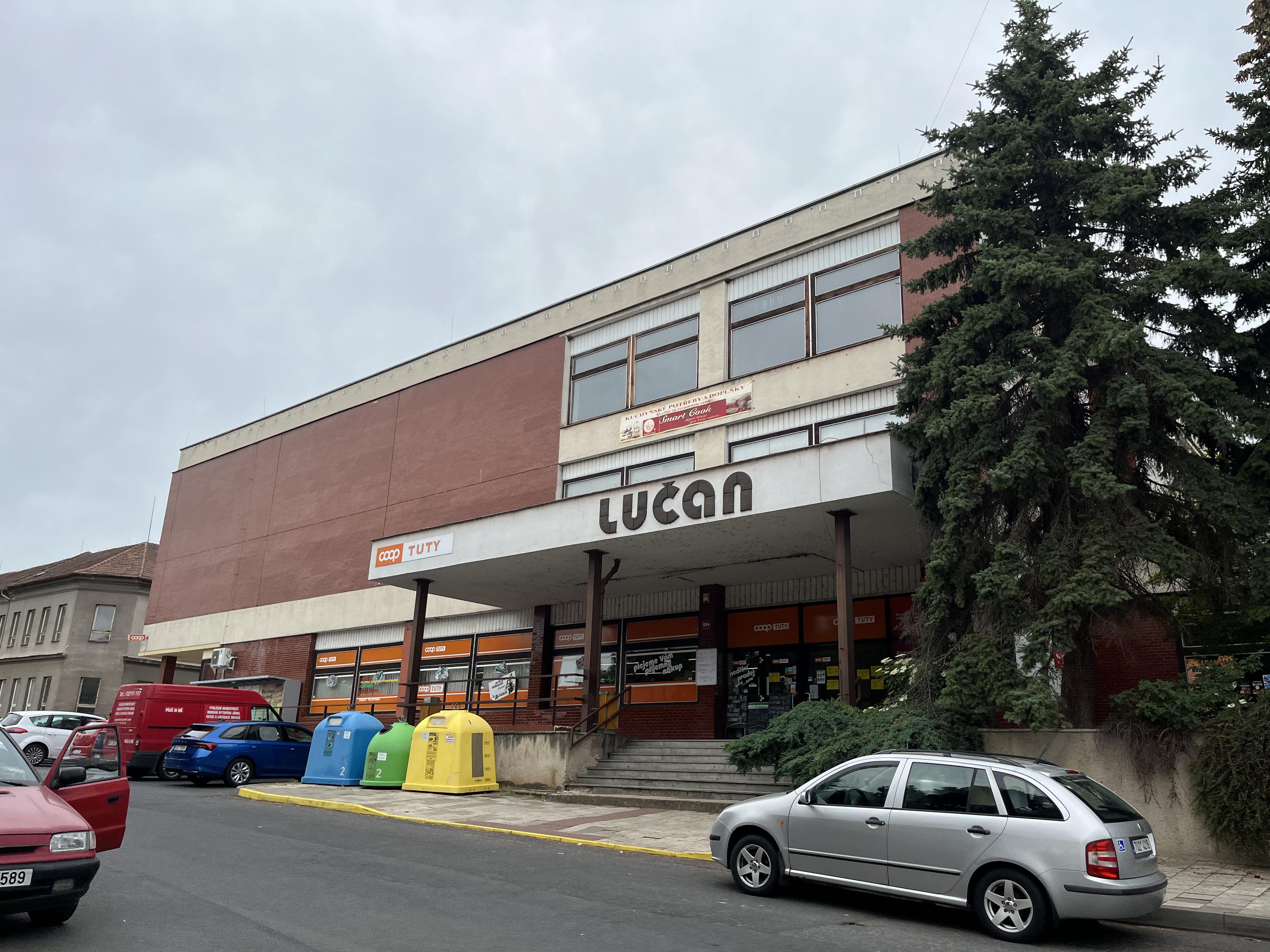 JEDNOTA, spotřební družstvo v Podbořanech - COOP foto 2