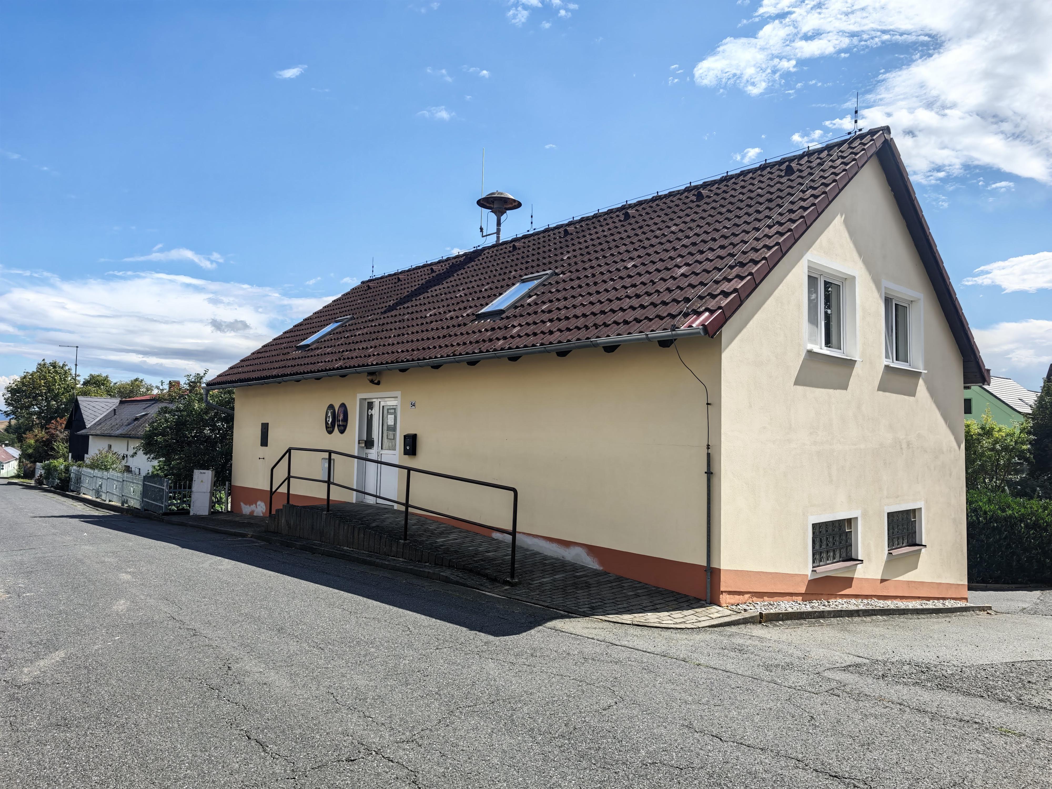 Újezd - obecní úřad foto 2
