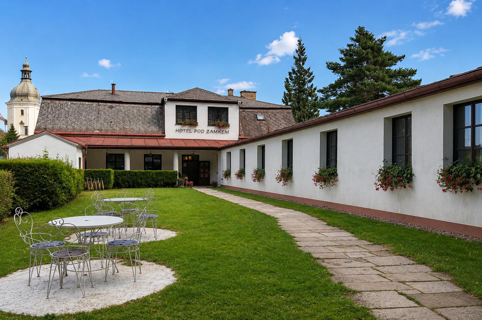 Restaurace Hotel Pod Zámkem