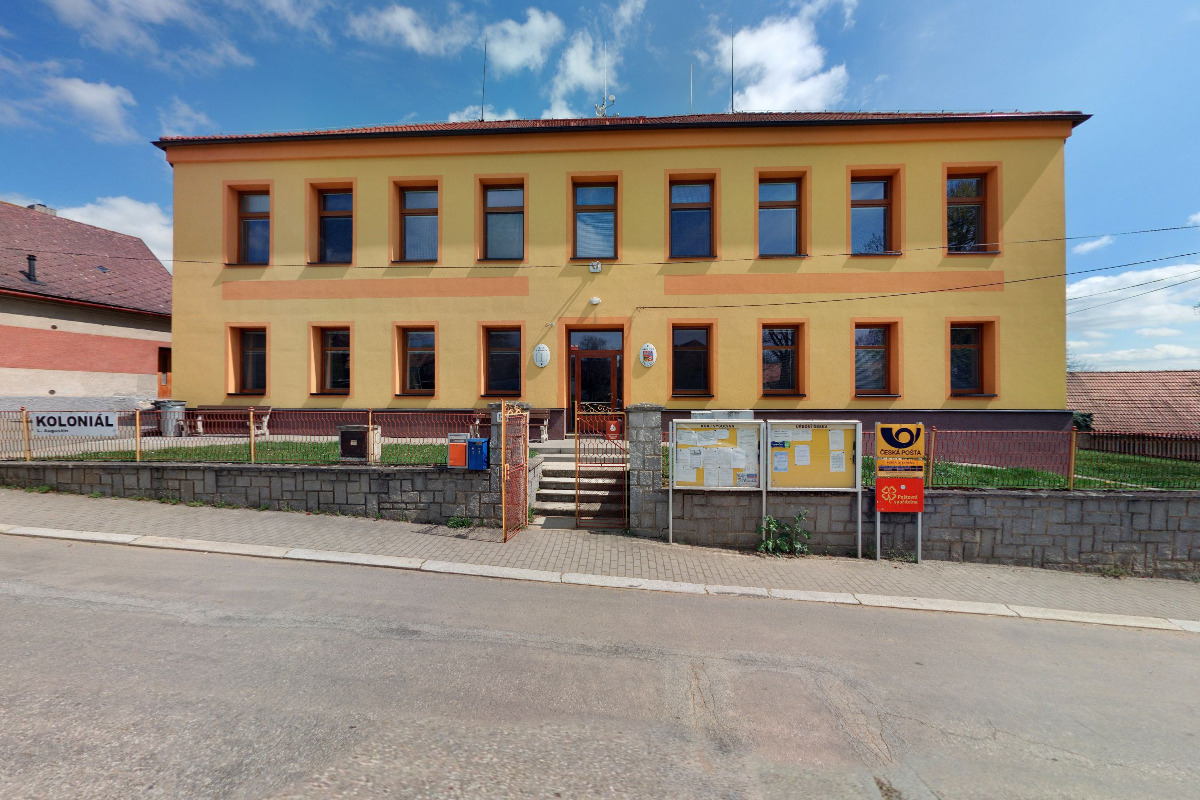 Krasonice - obecní úřad foto 3
