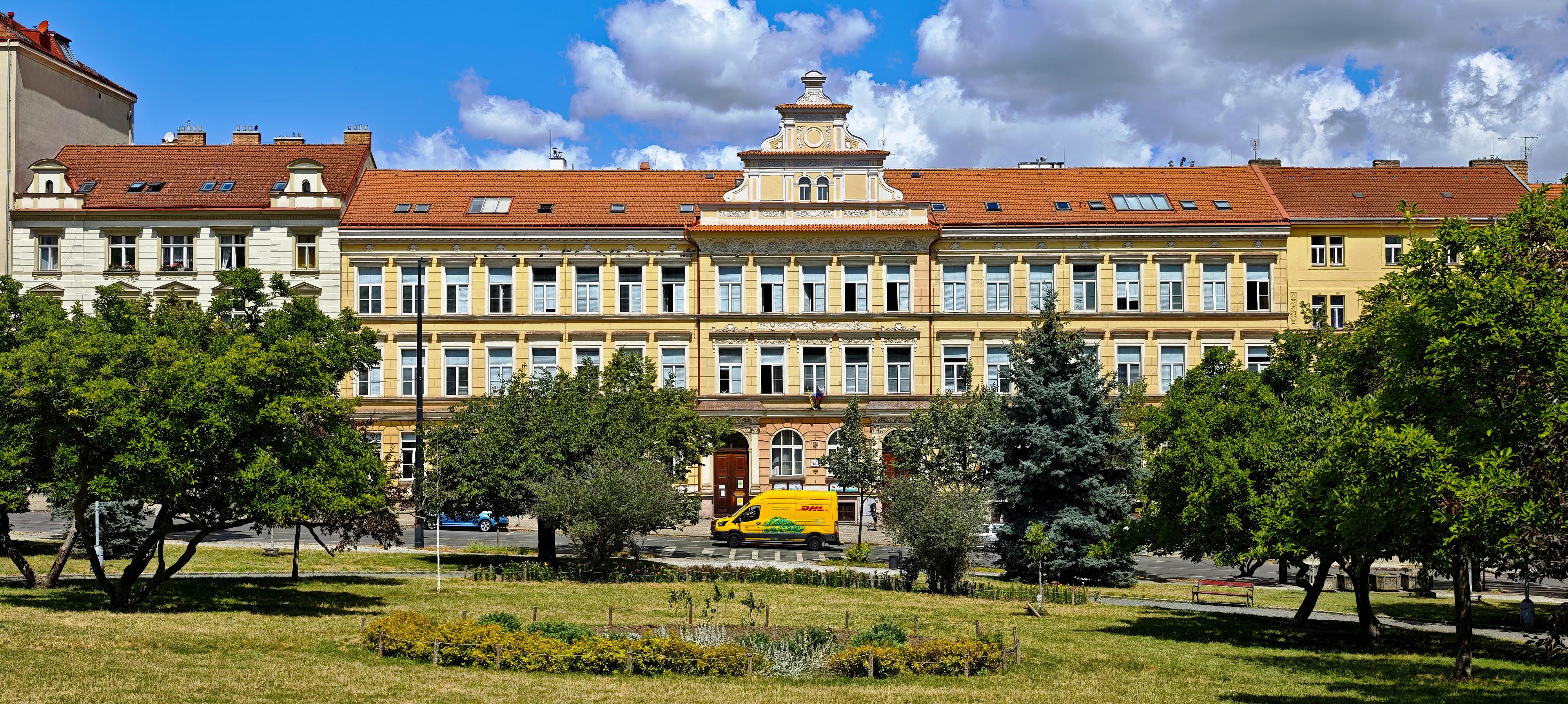 ZŠ Praha 4, Táborská foto 2