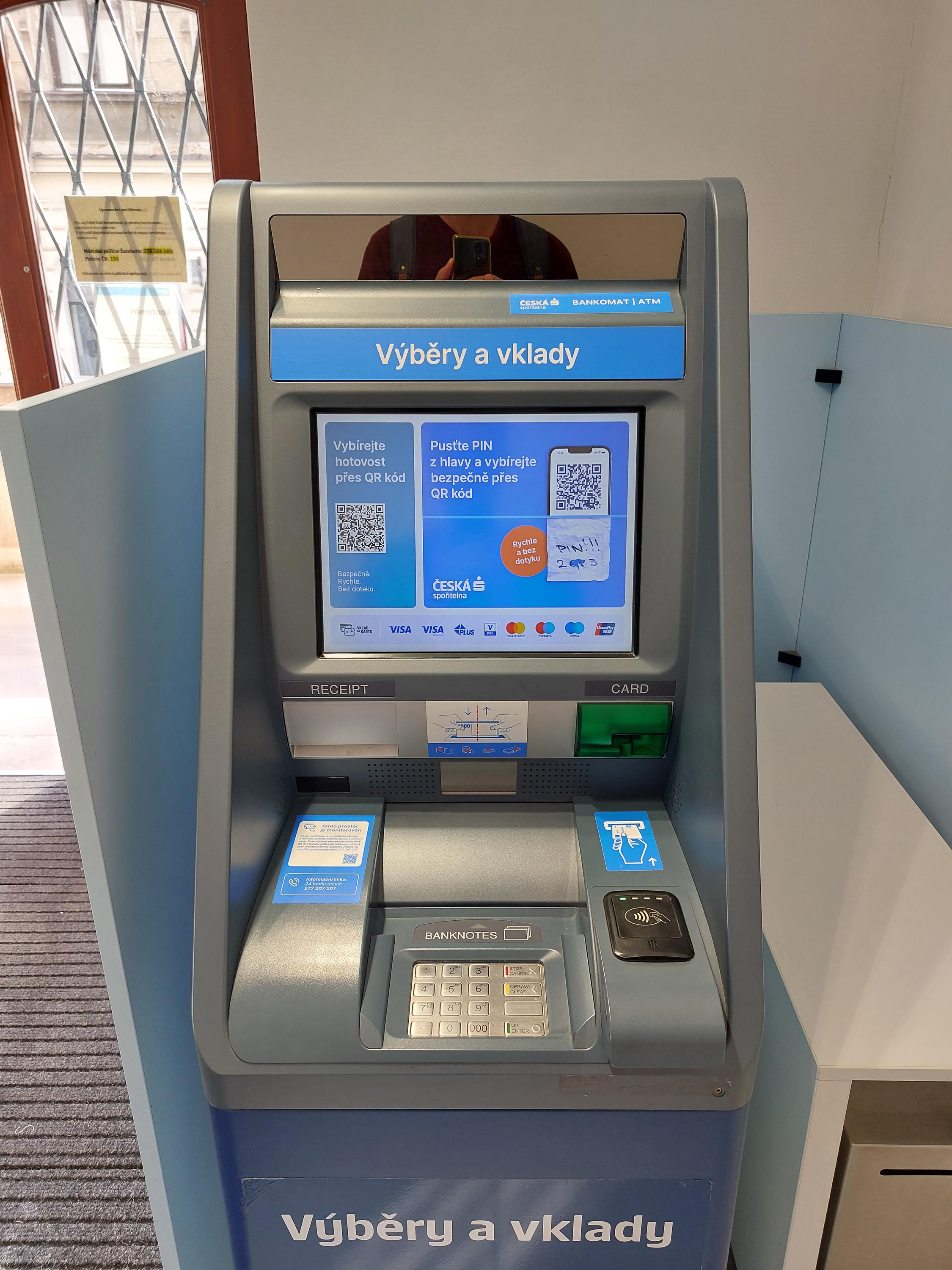 Bankomat České spořitelny foto 1