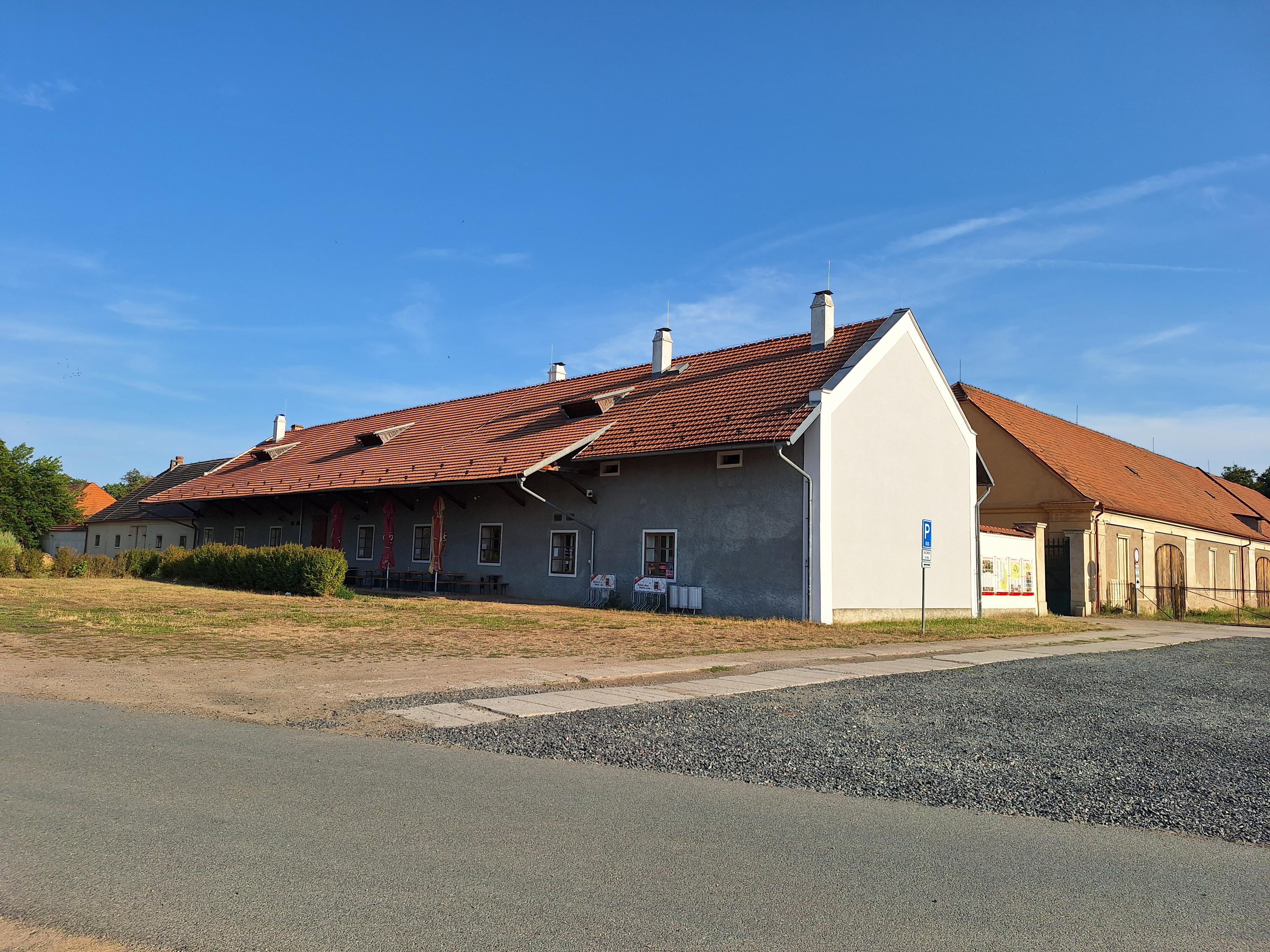 Ubytování Zámek Veltrusy foto 2