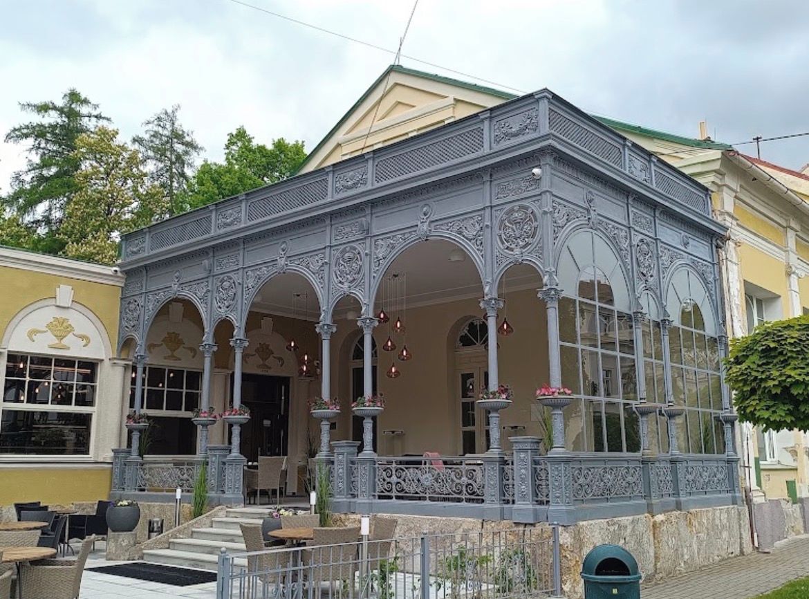 Café Esplanade