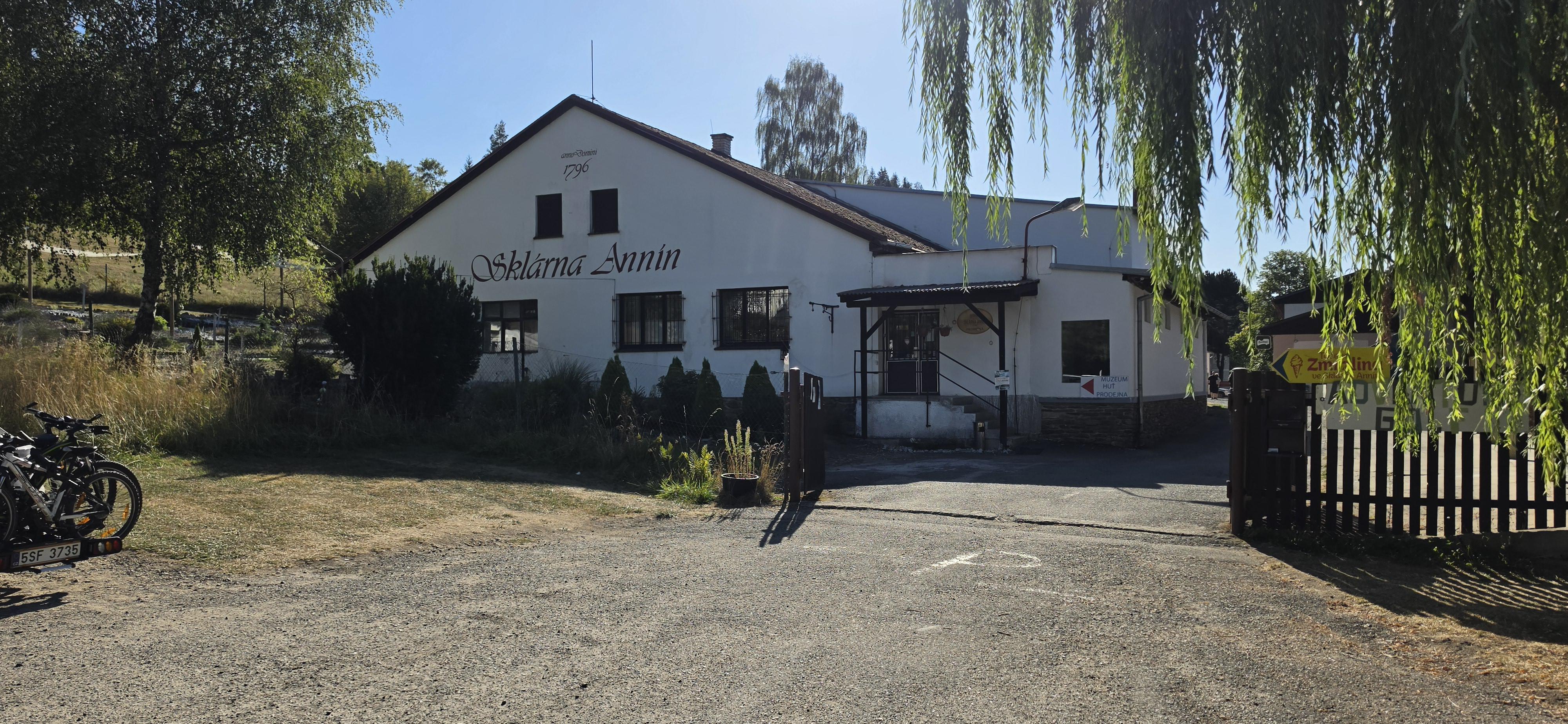 Sklárna Annín foto 2