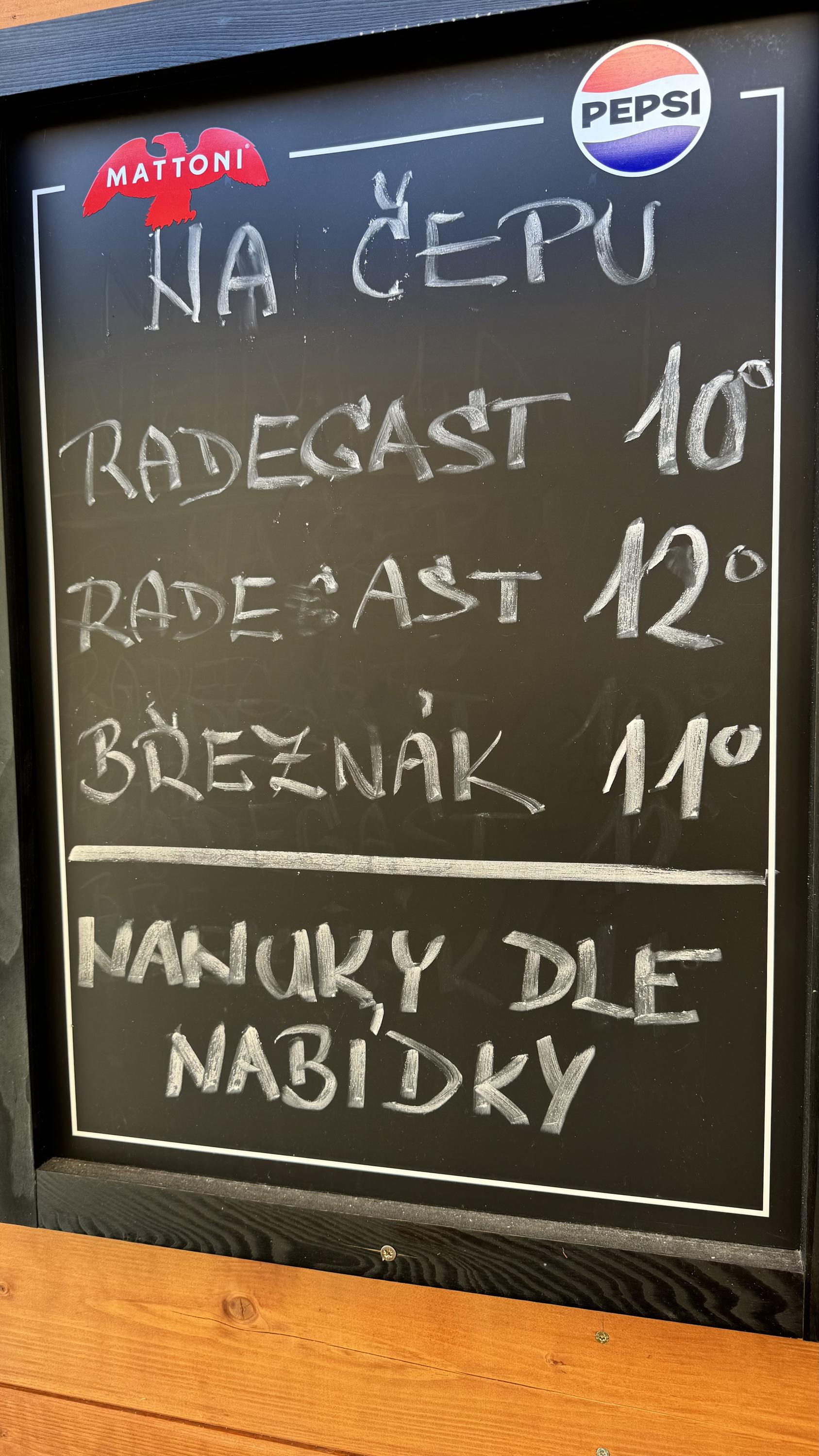 Stánek u přístaviště foto 3