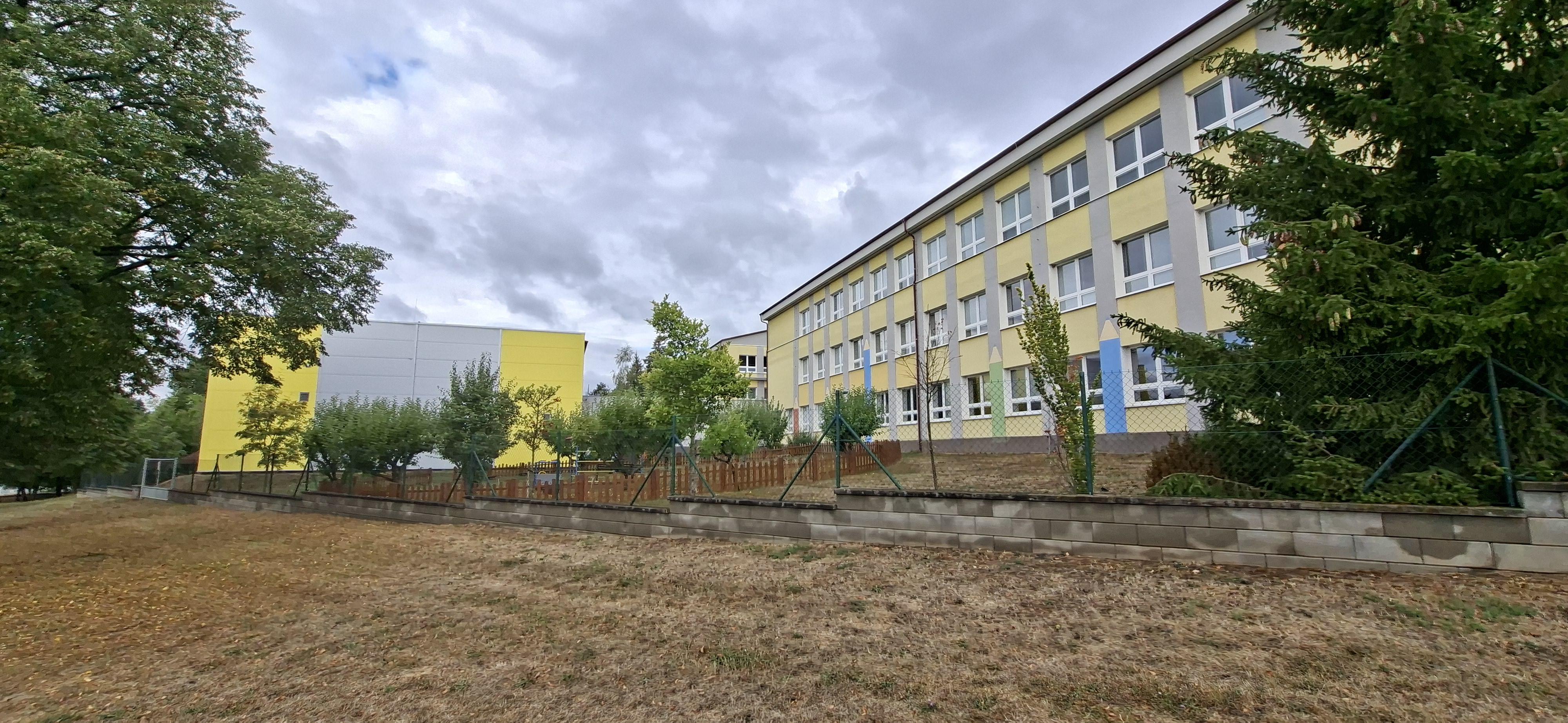 Základní škola a mateřská škola Vejprnice foto 3