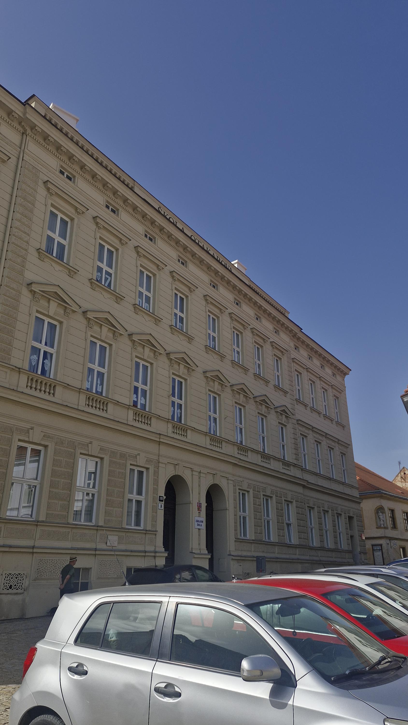 ZŠ Znojmo, Václavské náměstí foto 3
