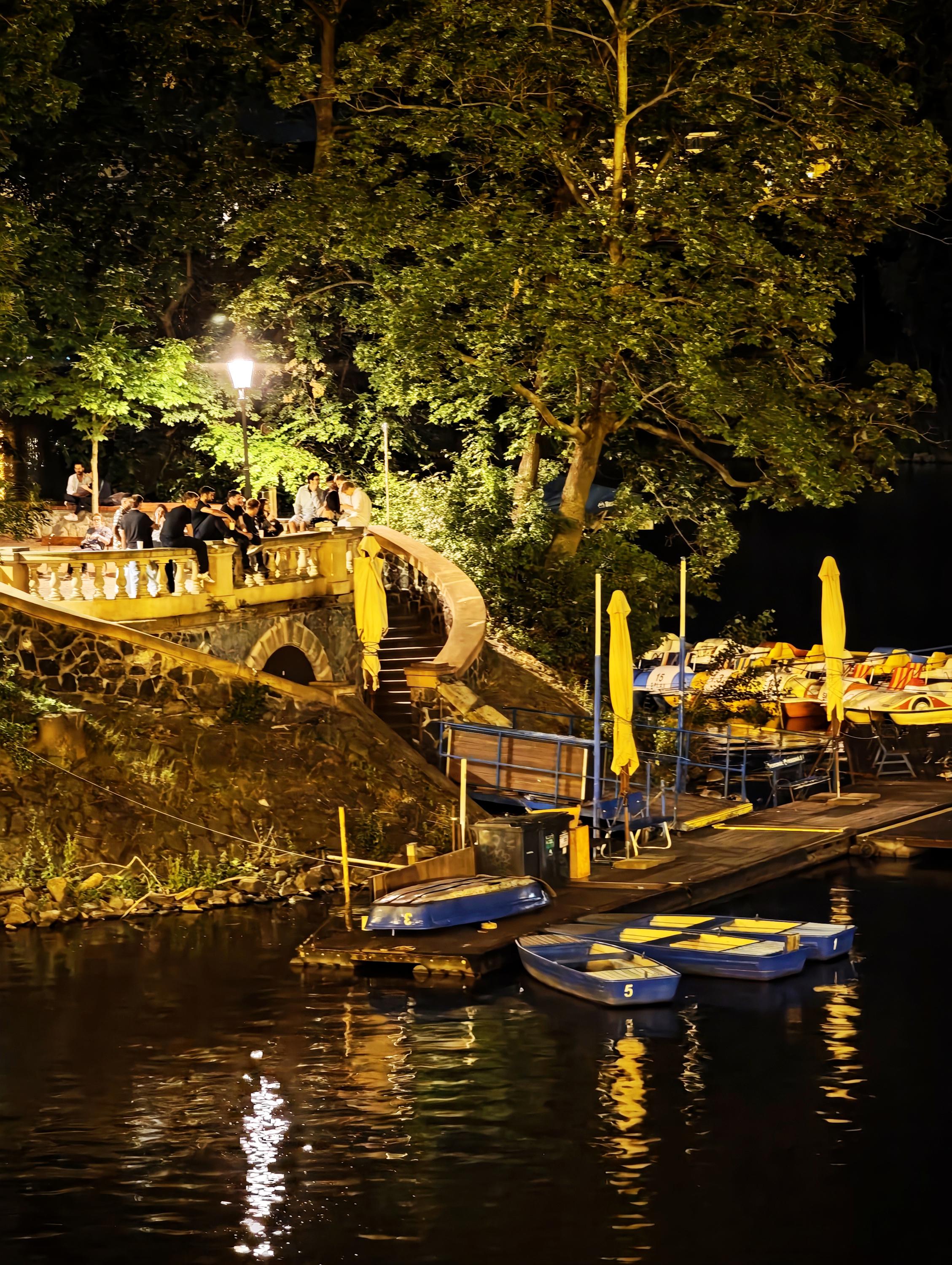 S.P.L.A.V. PRAHA s.r.o. - půjčovna loděk a šlapadel foto 2