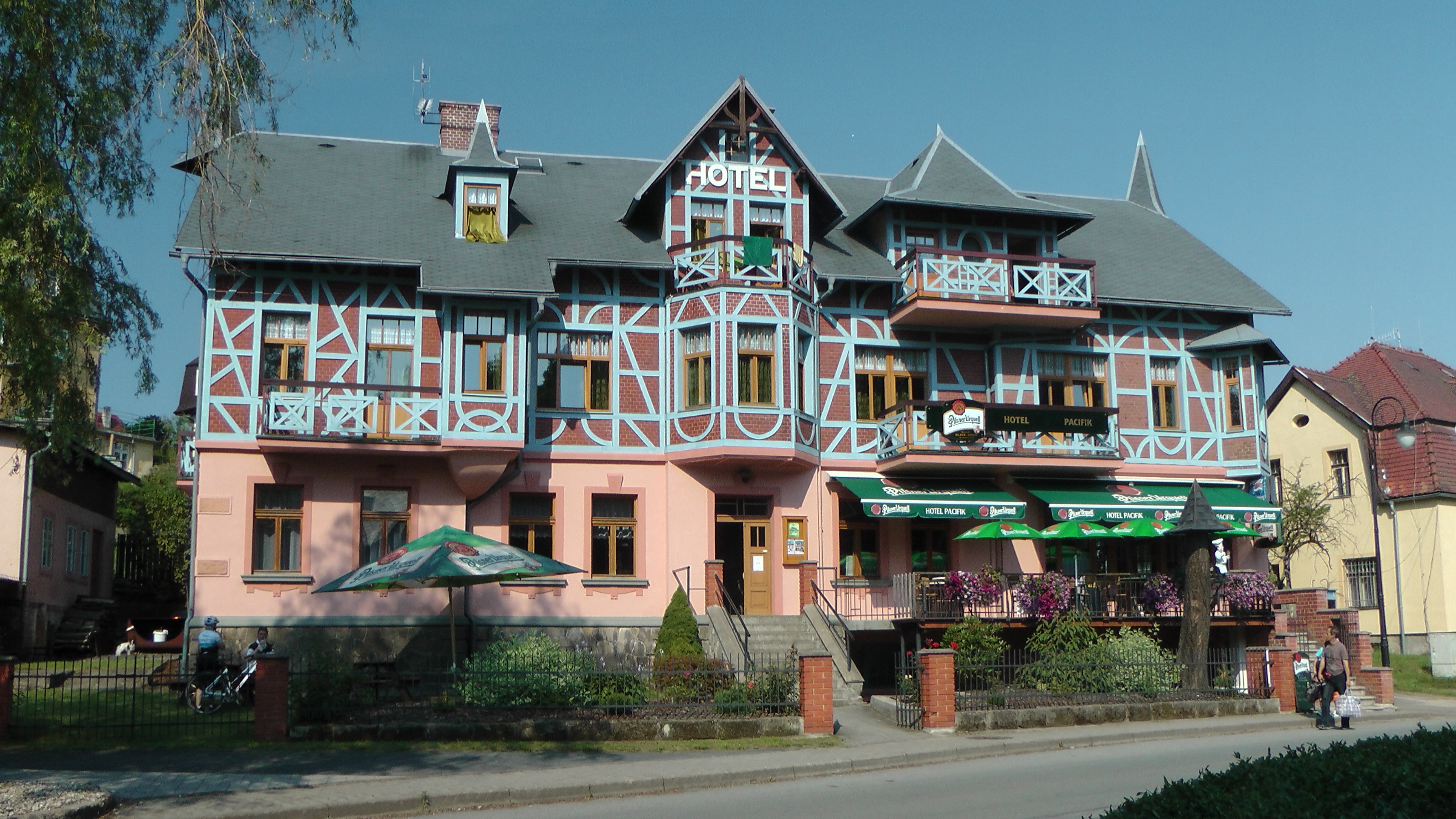 Hotel Pacifik